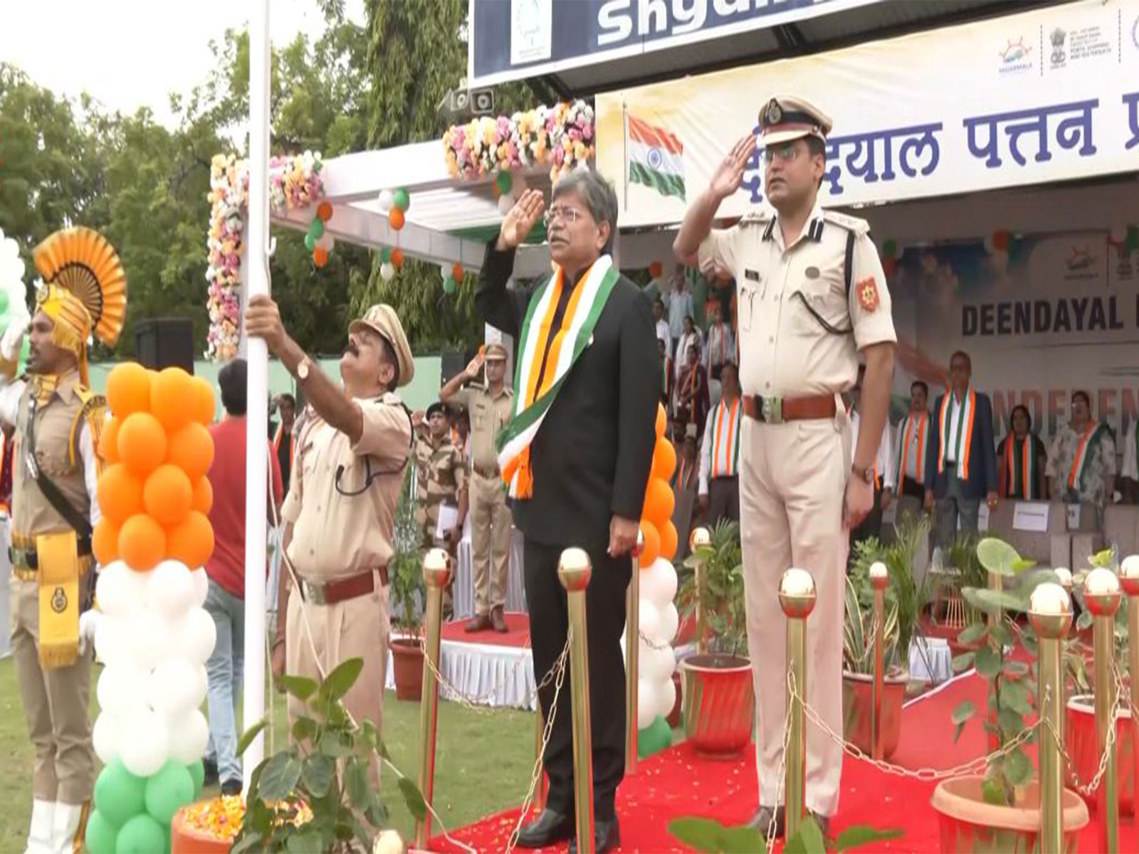 Deendayal Port Authority Chairman Sushil Kumar Singh hoisted the National Flag at Deendayal Port, Kandla (Photo/ANI)