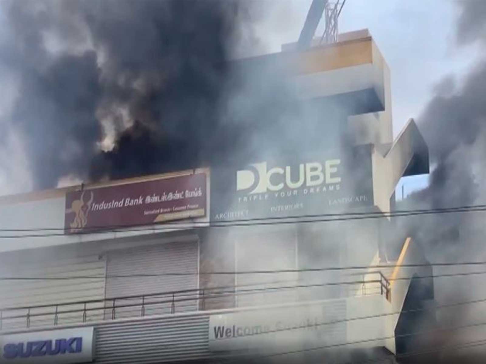 Fire breaks out at private showroom (Photo/ANI) Fire breaks out at private showroom (Photo/ANI)