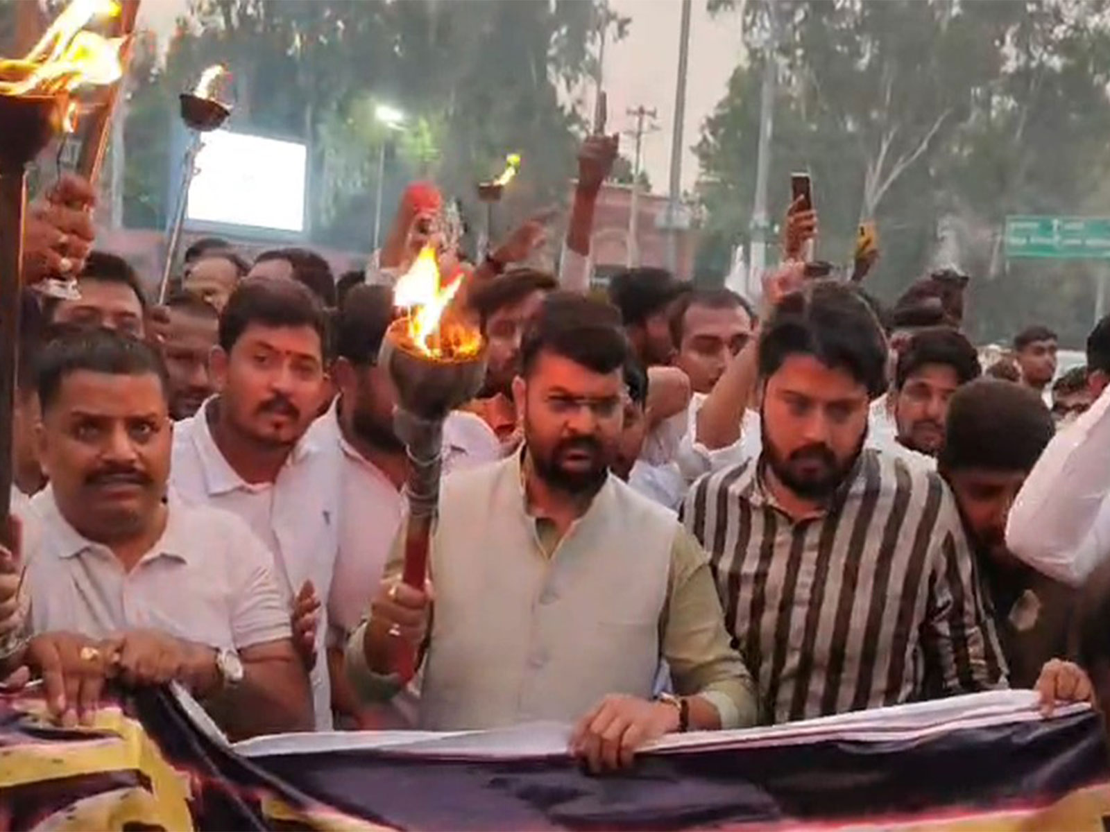 BJP Yuva Morcha protest in Lucknow (Photo/ANI)