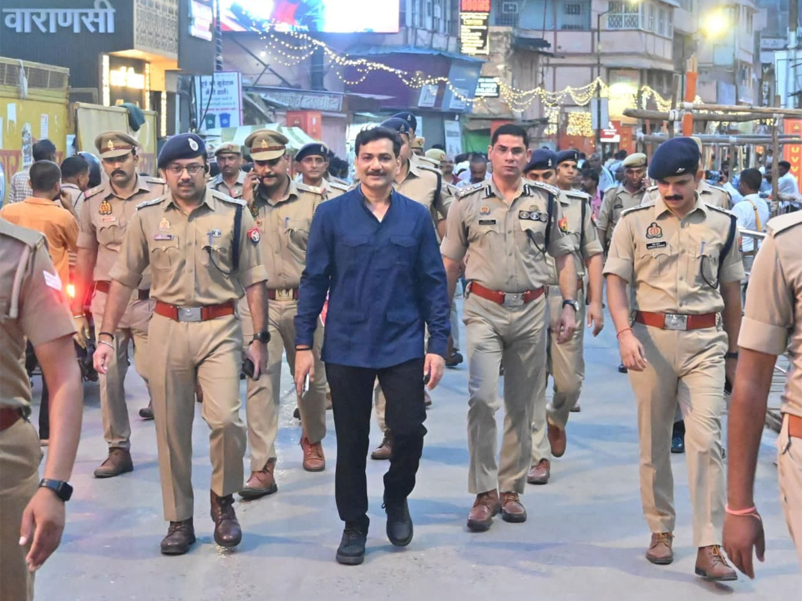 UP: Varanasi Police Commissioner Mohit Agarwal reviews security, crowd management&hellip;
