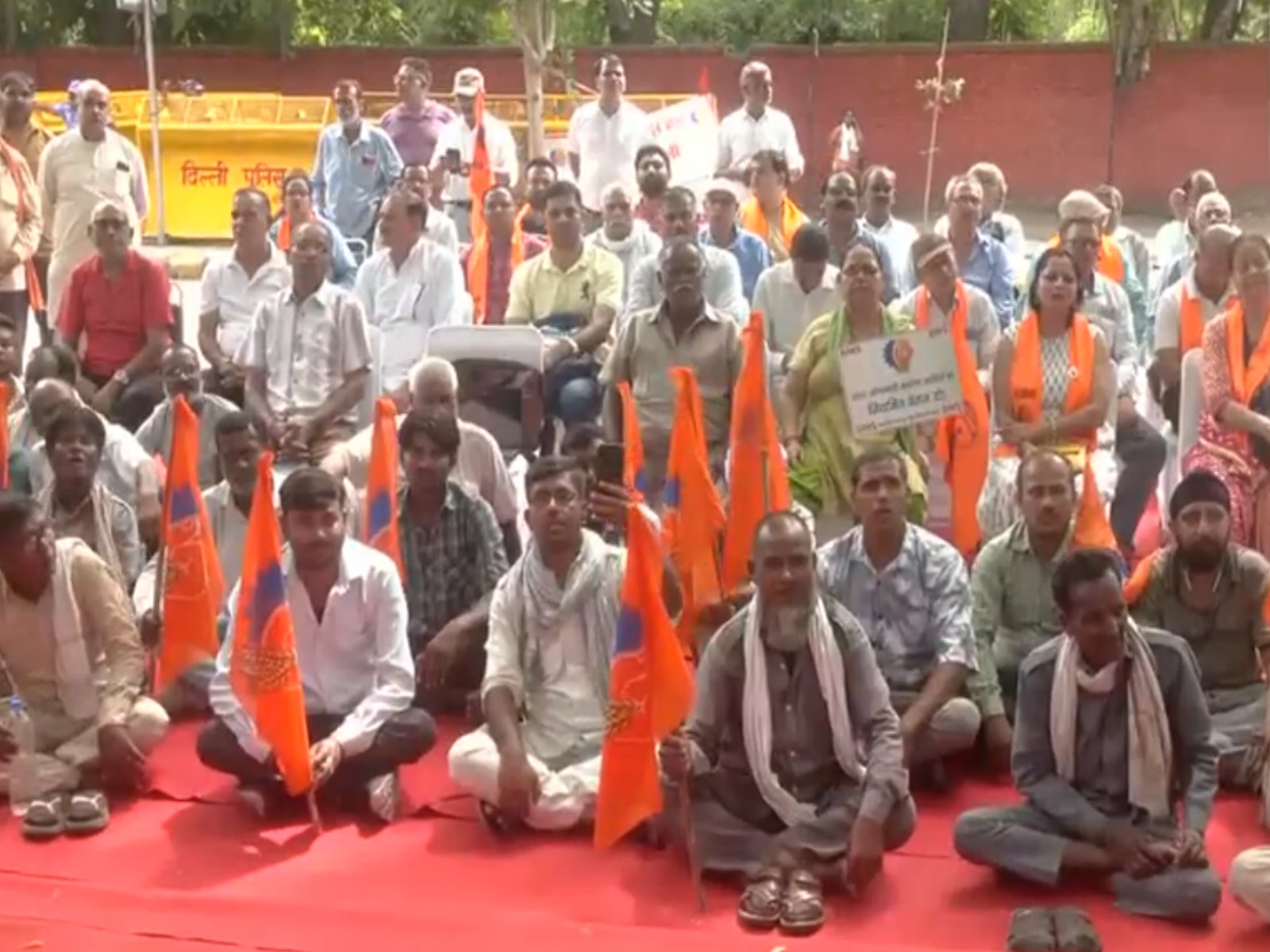 BMS protests at Jantar Mantar over labour issues (Photo: ANI)