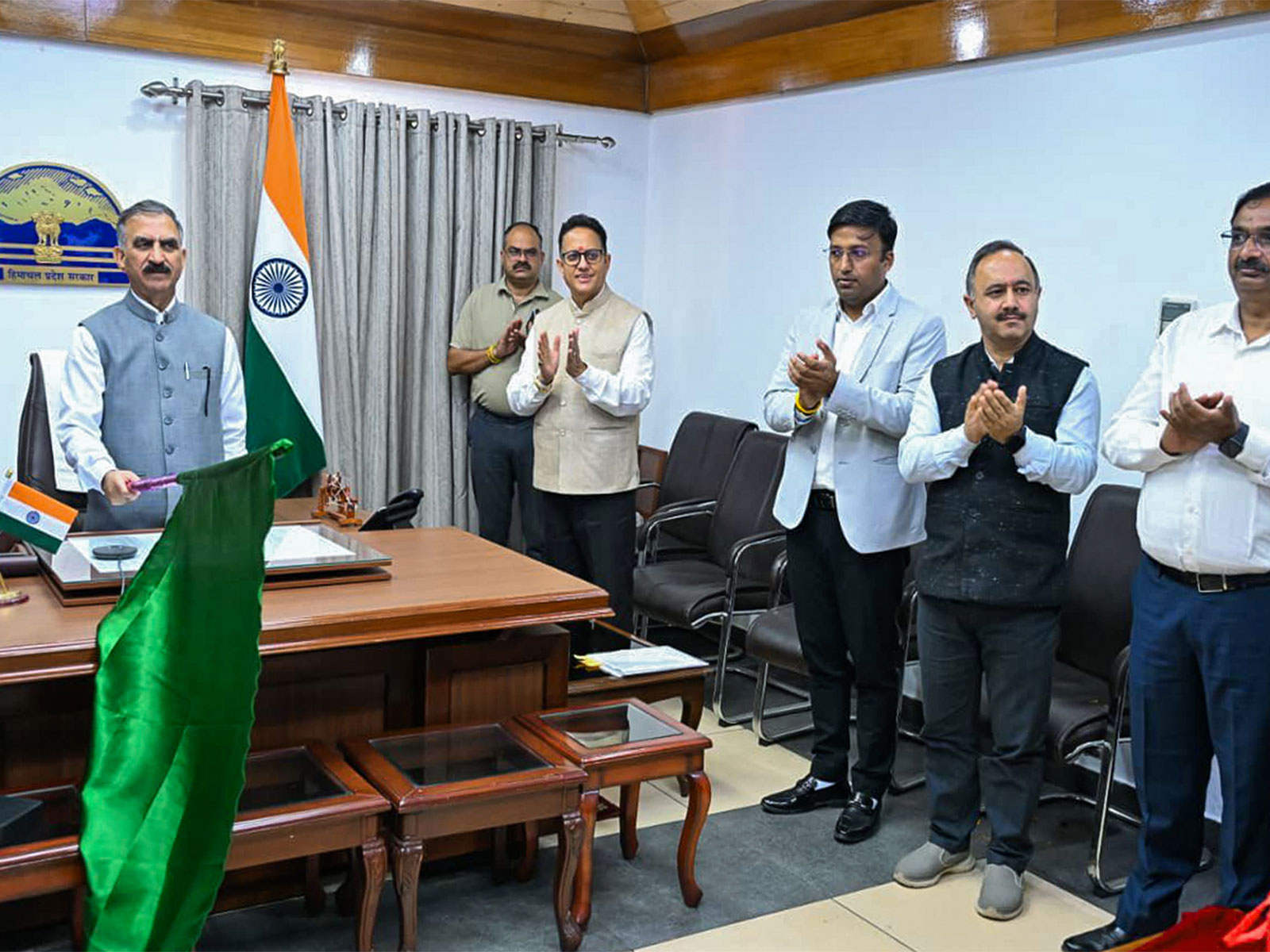 Himachal Pradesh Chief Minister Sukhvinder Singh Sukhu virtually flags off 25 e-buses for Mandi district (Photo/ANI) Himachal Pradesh Chief Minister Sukhvinder Singh Sukhu virtually flags off 25 e-buses for Mandi district (Photo/ANI)