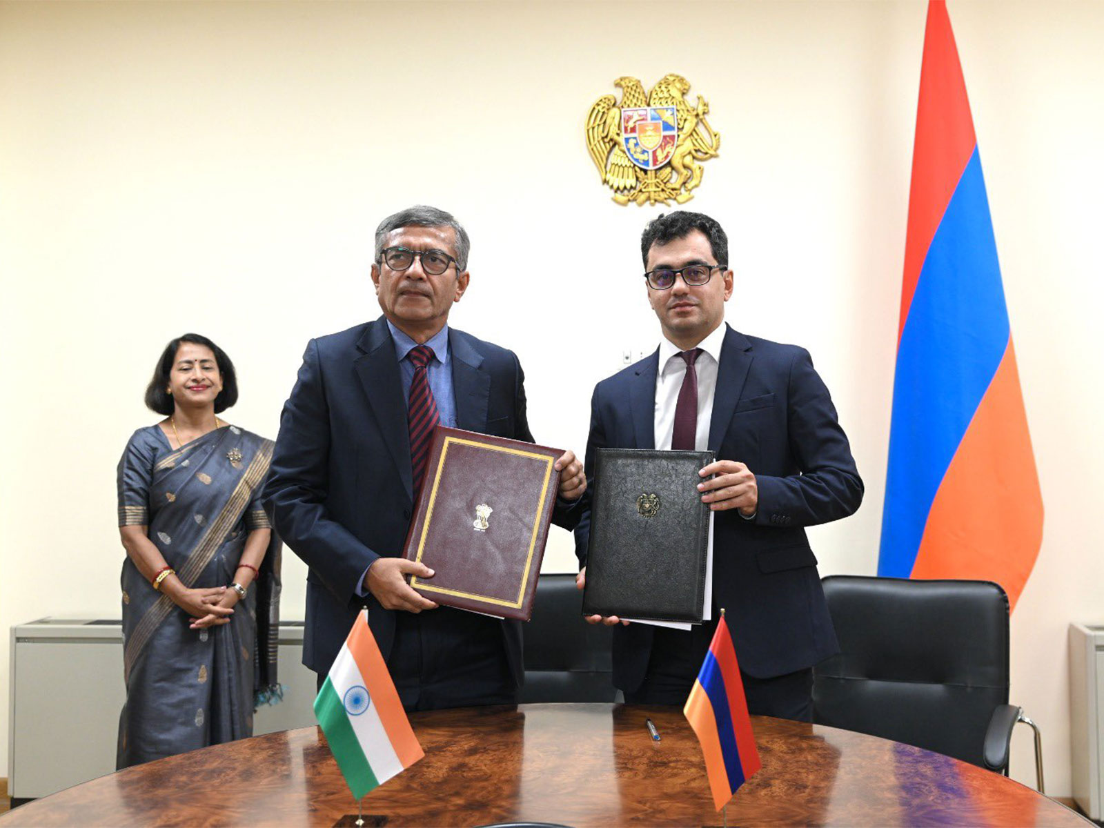 India and Armenia sign an MoU on cooperation in research, development, innovation and shared production in the defence industry. (Photo: X/@SpokespersonMoD)