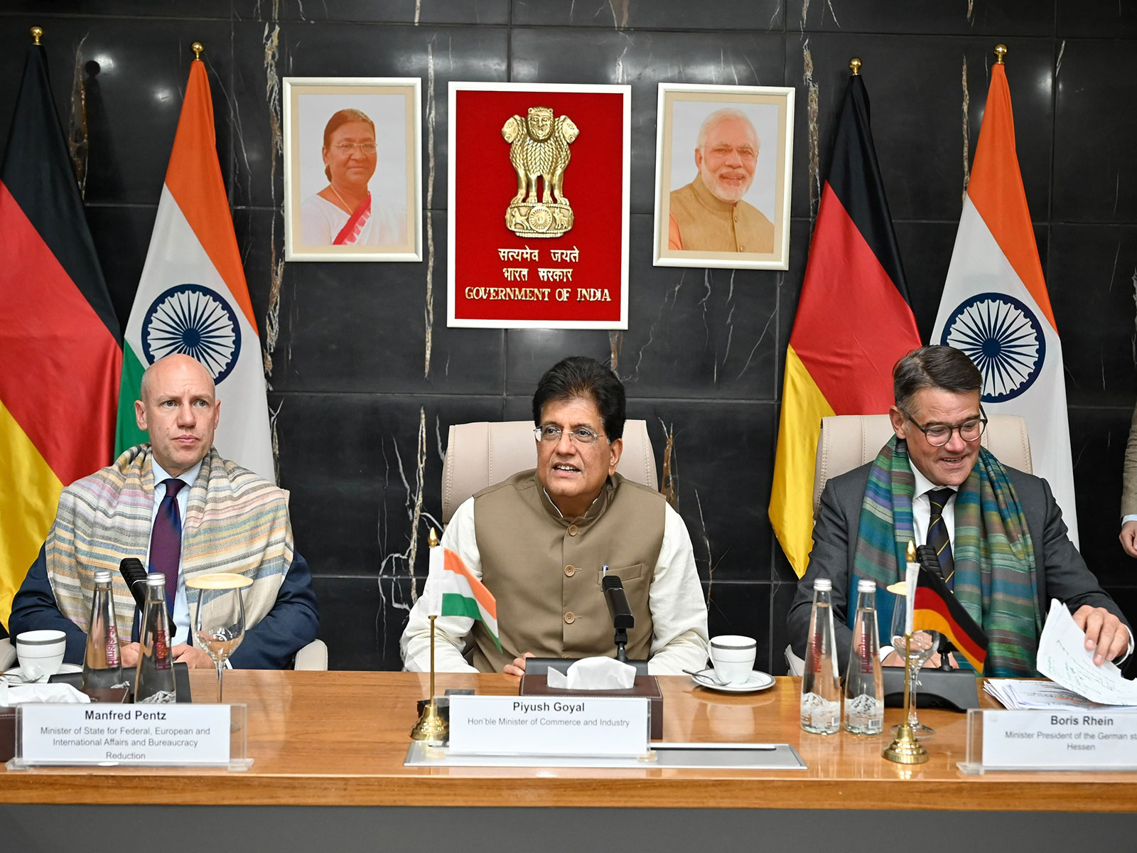 Union Commerce and Industry Minister Piyush Goyal with visiting delegation (Photo/X/@PiyushGoyal) Union Commerce and Industry Minister Piyush Goyal with visiting delegation (Photo/X/@PiyushGoyal)