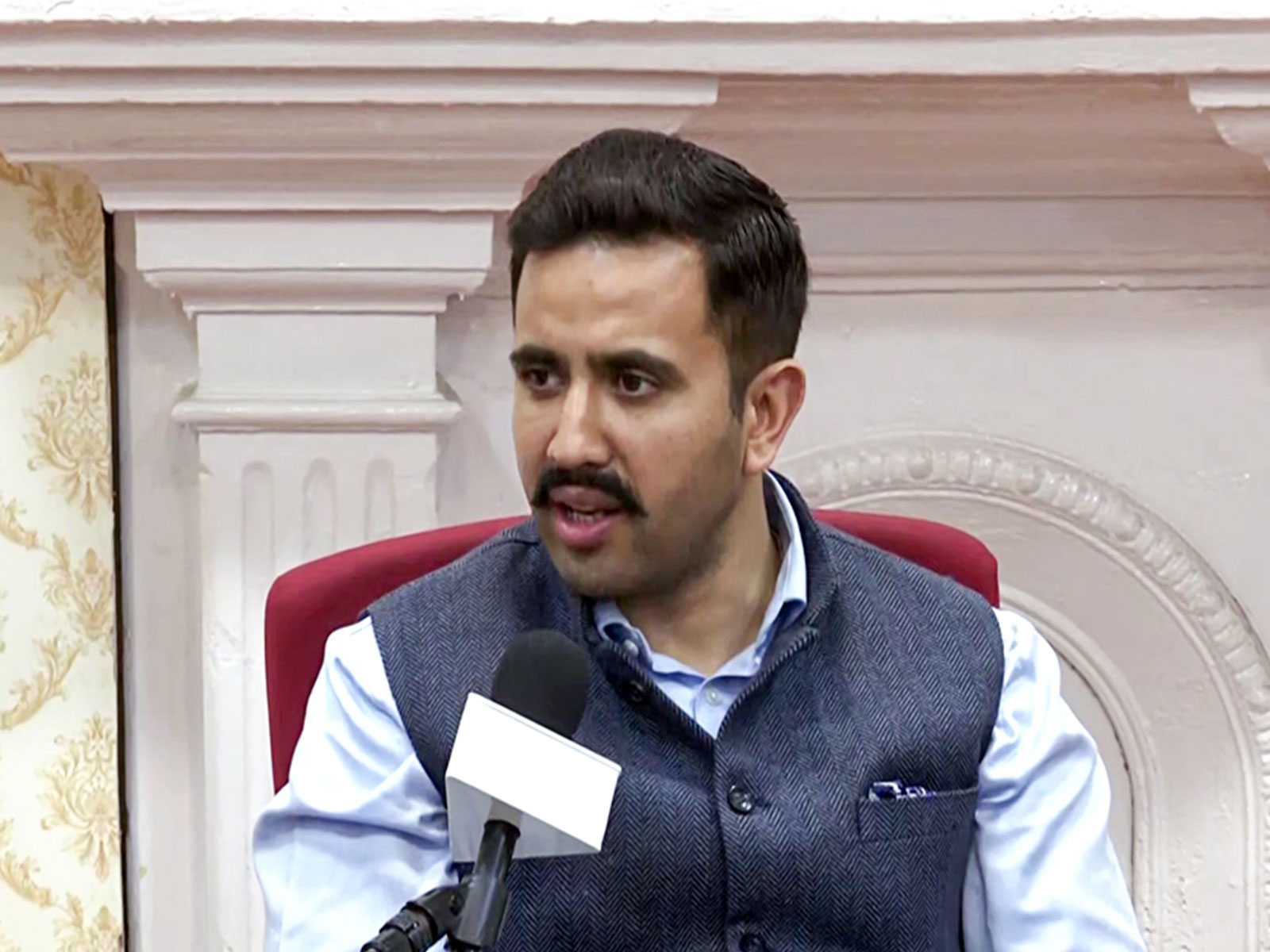 Himachal Pradesh PWD and Urban Development Minister Vikramaditya Singh (File photo/ANI) Himachal Pradesh PWD and Urban Development Minister Vikramaditya Singh (File photo/ANI)