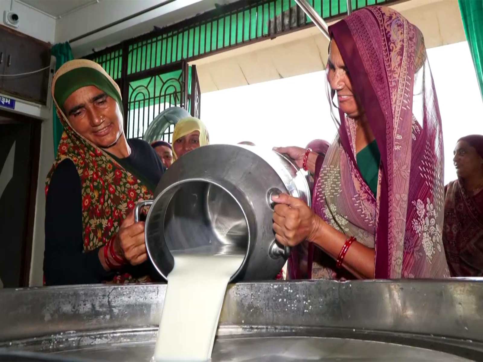 Women in Banaskantha manage dairy cooperative, testing milk for Banas Dairy (Photo:ANI) Women in Banaskantha manage dairy cooperative, testing milk for Banas Dairy (Photo:ANI)