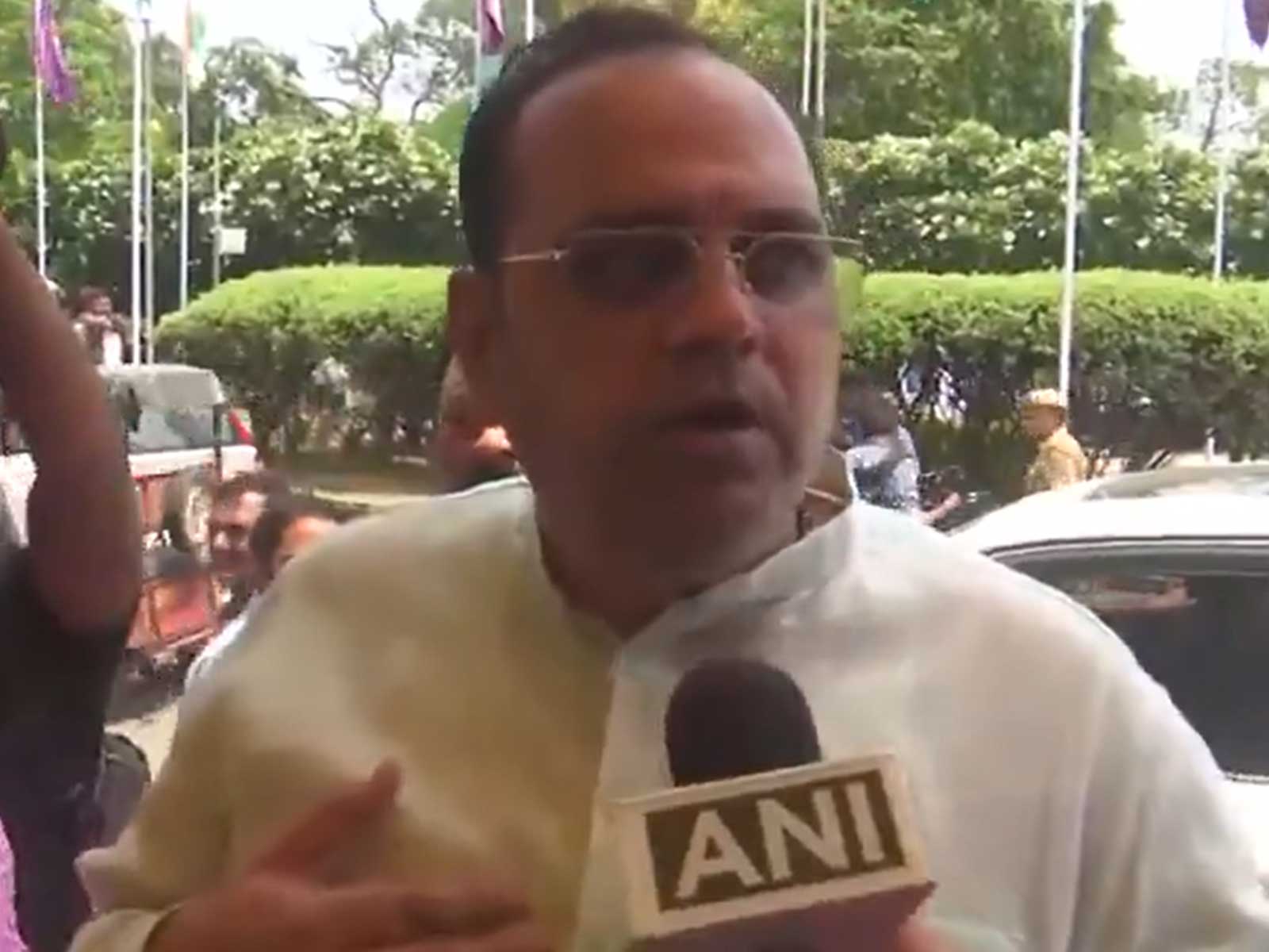 Delhi Transport Minister Pankaj Kumar Singh (Photo/ANI)