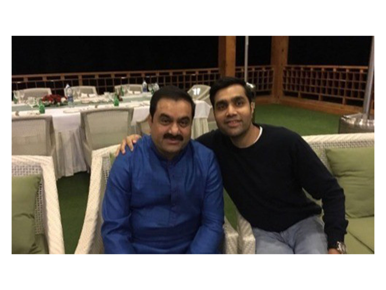 Karan Adani with his family (Photo/@KaranAdani) Karan Adani with his family (Photo/@KaranAdani)