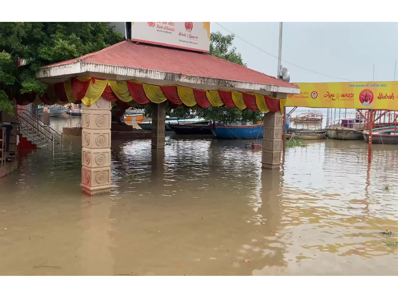 Assi Ghat, Varanasi (Photo/ANI) Assi Ghat, Varanasi (Photo/ANI)