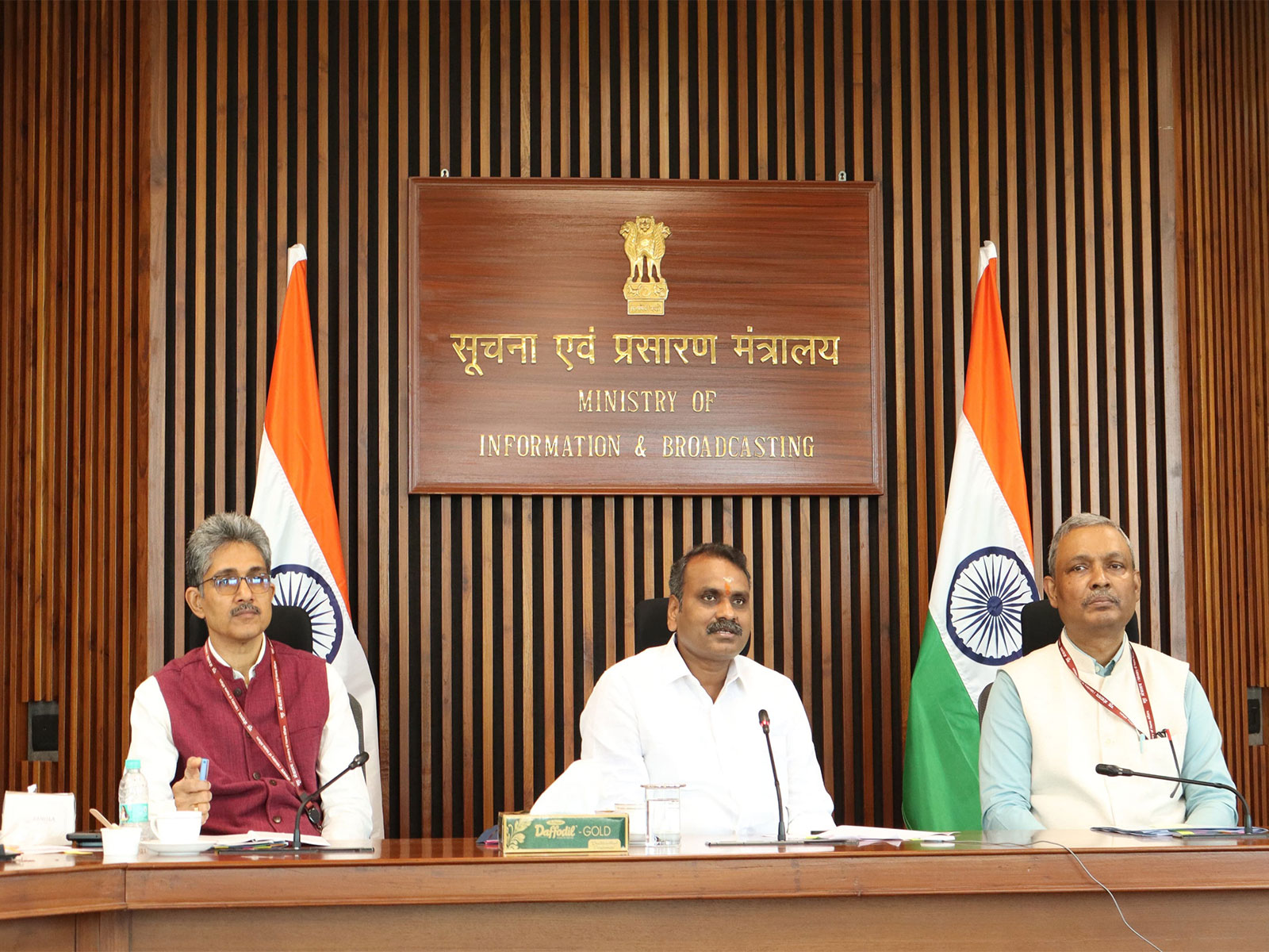 Union MoS Dr L Murugan chairs meeting for IFFI 2026 (Photo/X@MIB_India) Union MoS Dr L Murugan chairs meeting for IFFI 2026 (Photo/X@MIB_India)