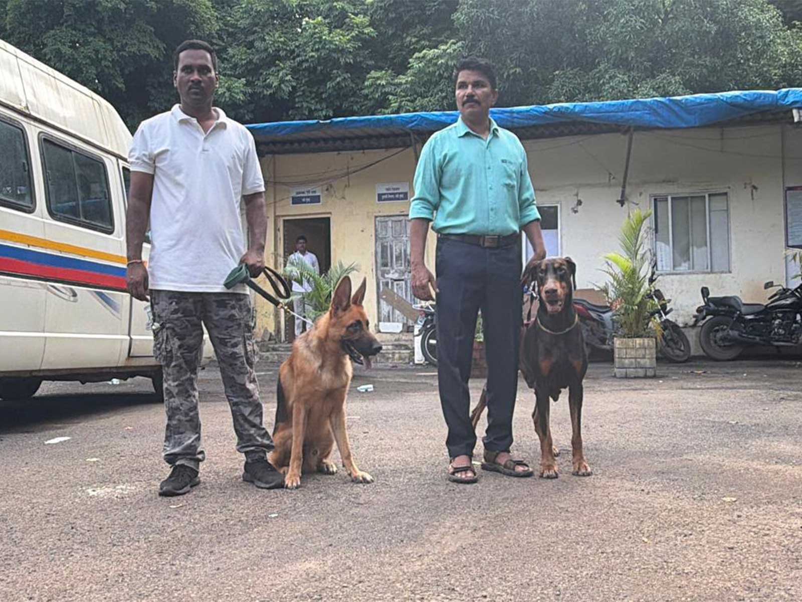 Dog handlers of the Navi Mumbai police force (Photo/ANI)