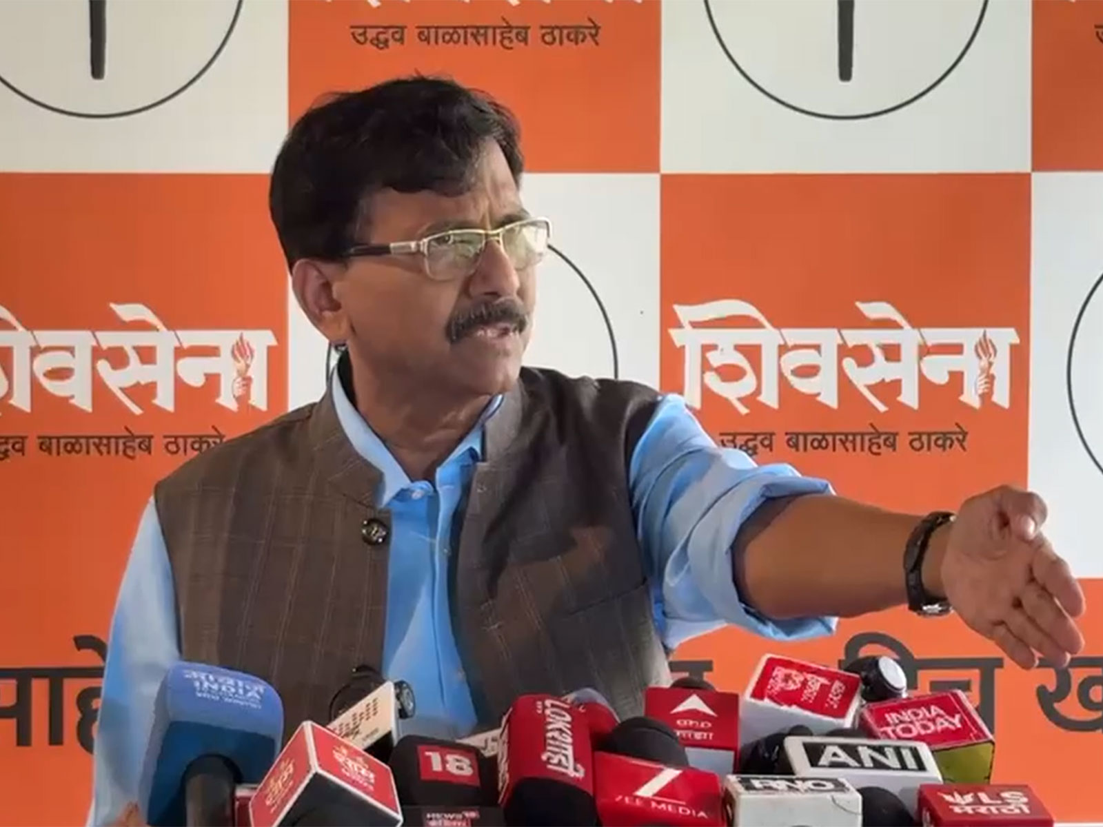 Shiv Sena (UBT) MP Sanjay Raut (Photo/ANI) Shiv Sena (UBT) MP Sanjay Raut (Photo/ANI)