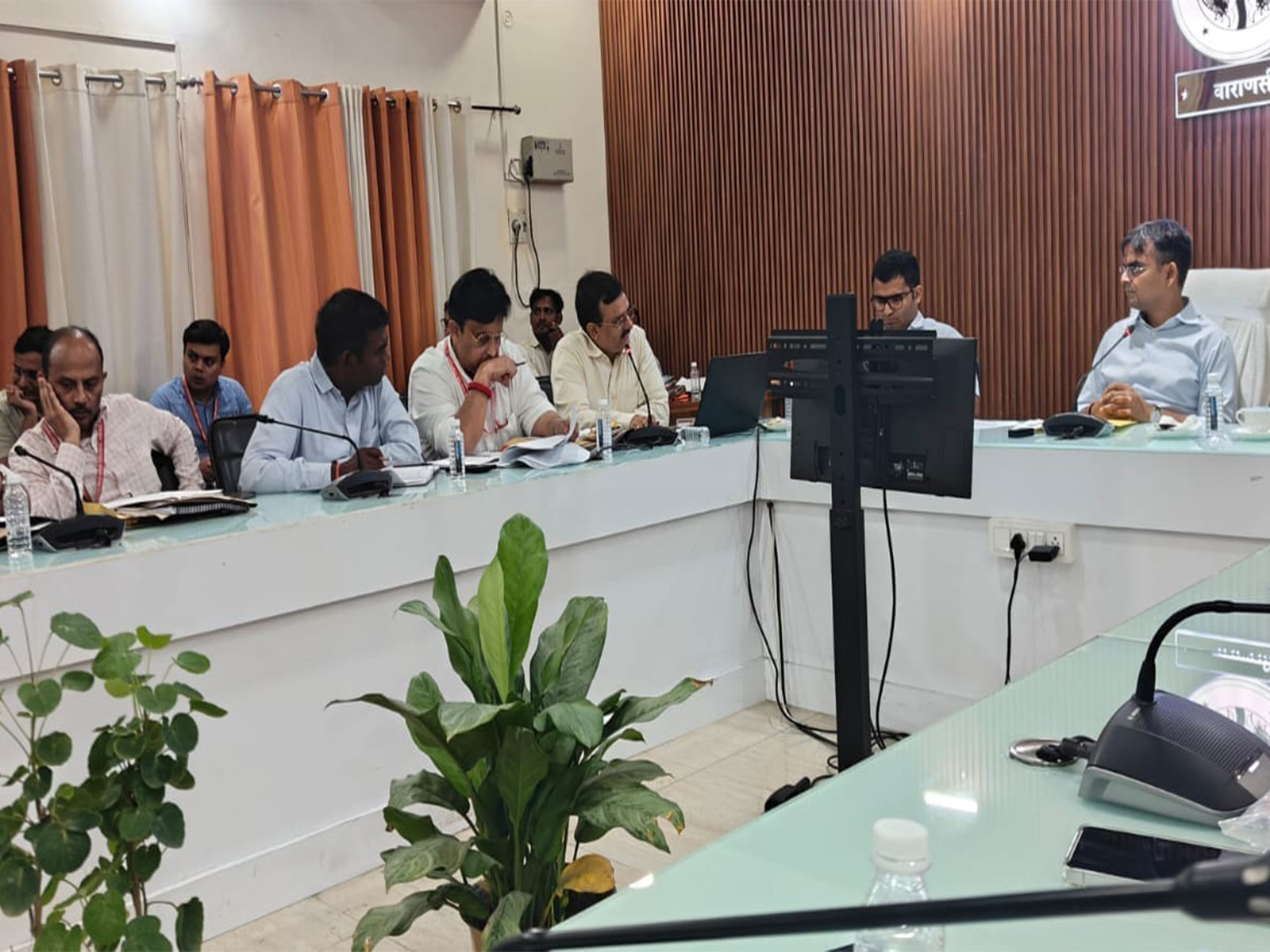 Varanasi District Magistrate Satyendra Kumar reviews health schemes (Photo/ Information Department Varanasi) Varanasi District Magistrate Satyendra Kumar reviews health schemes (Photo/ Information Department Varanasi)