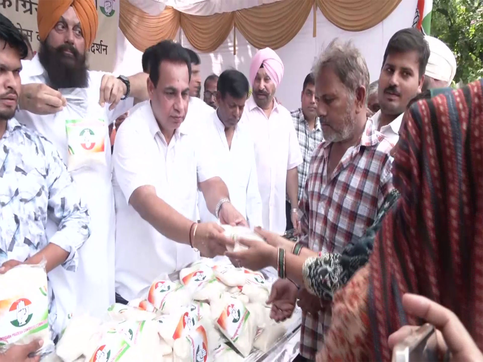 Congress organises Sugar Langar in Chandigarh (Photo/ANI)