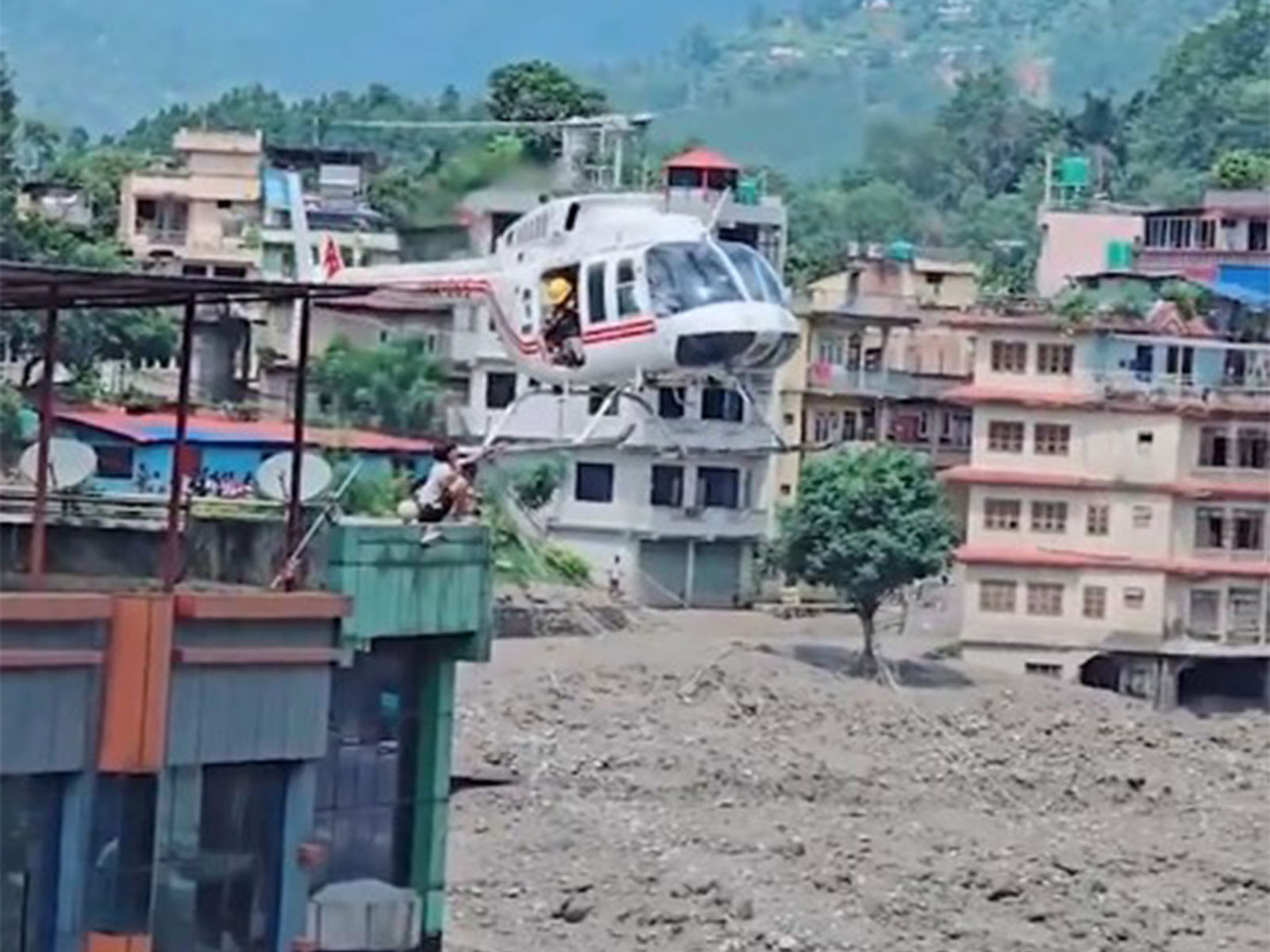 Nepal Army conducting rescue operations in flood-affected areas (Photo/X/@NepaliArmyHQ)
