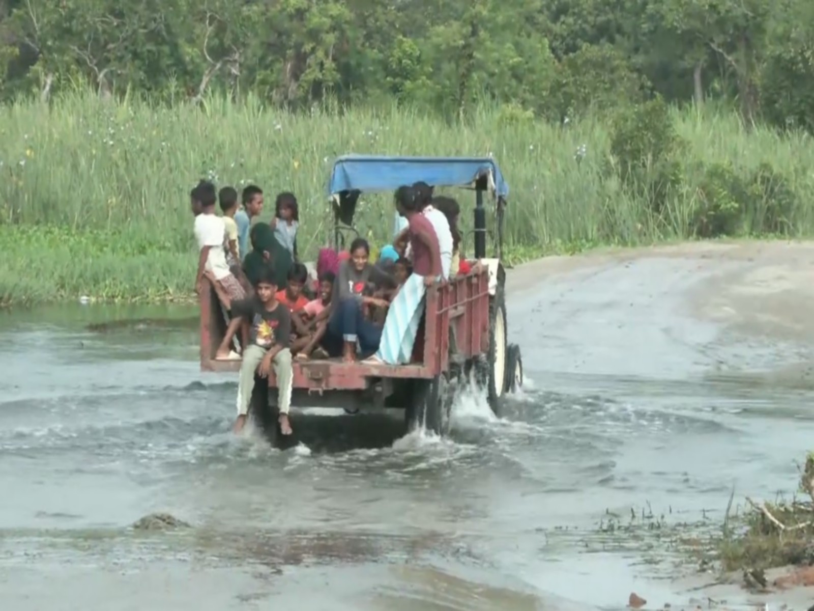 UP-Bihar border villages on alert following Nepal floods; waterlogged roads&hellip;