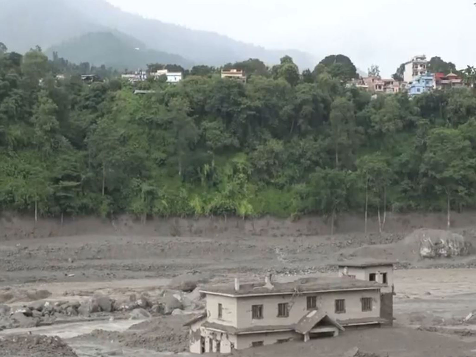 Nepal: Large-scale damage and destruction caused by flash floods in the Bhotekoshi River in Nuwakot district (Photo: Nepalโs TV Today via ANI) Nepal: Large-scale damage and destruction caused by flash floods in the Bhotekoshi River in Nuwakot district (Photo: Nepalโs TV Today via ANI)