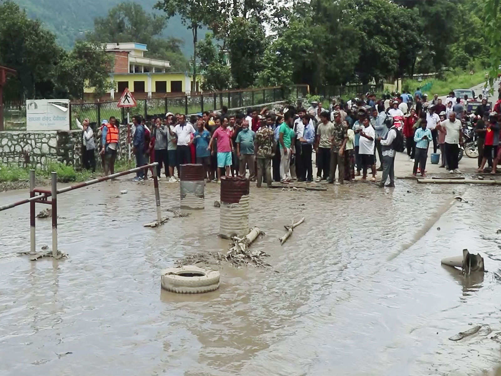 Flash flood ravages Nepalโs Rasuwa (Photo/ANI) Flash flood ravages Nepalโs Rasuwa (Photo/ANI)