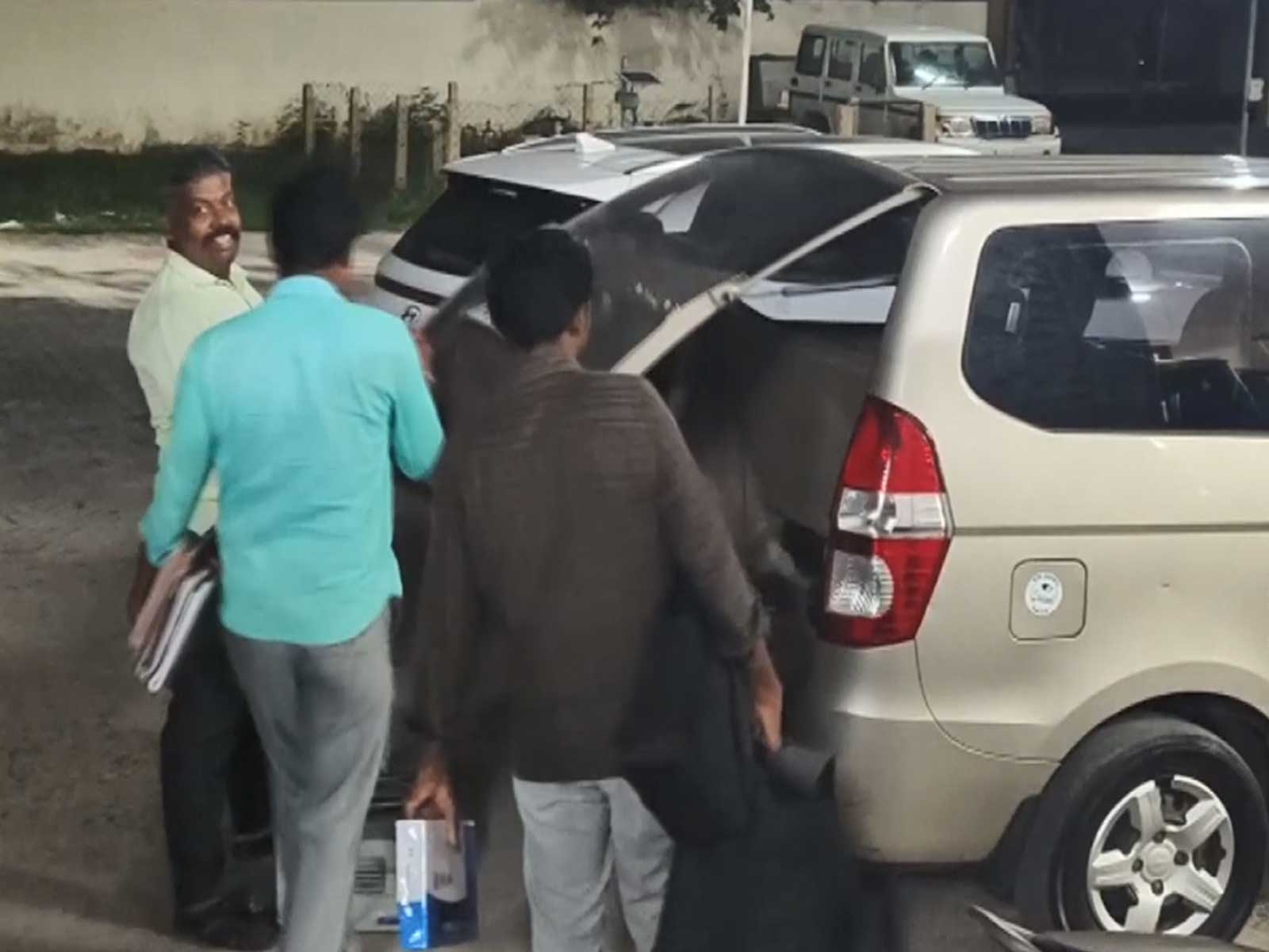 Tamil Nadu Vigilance and Anti-Corruption (DVAC) officials conducted surprise inspections (Photo/ANI)