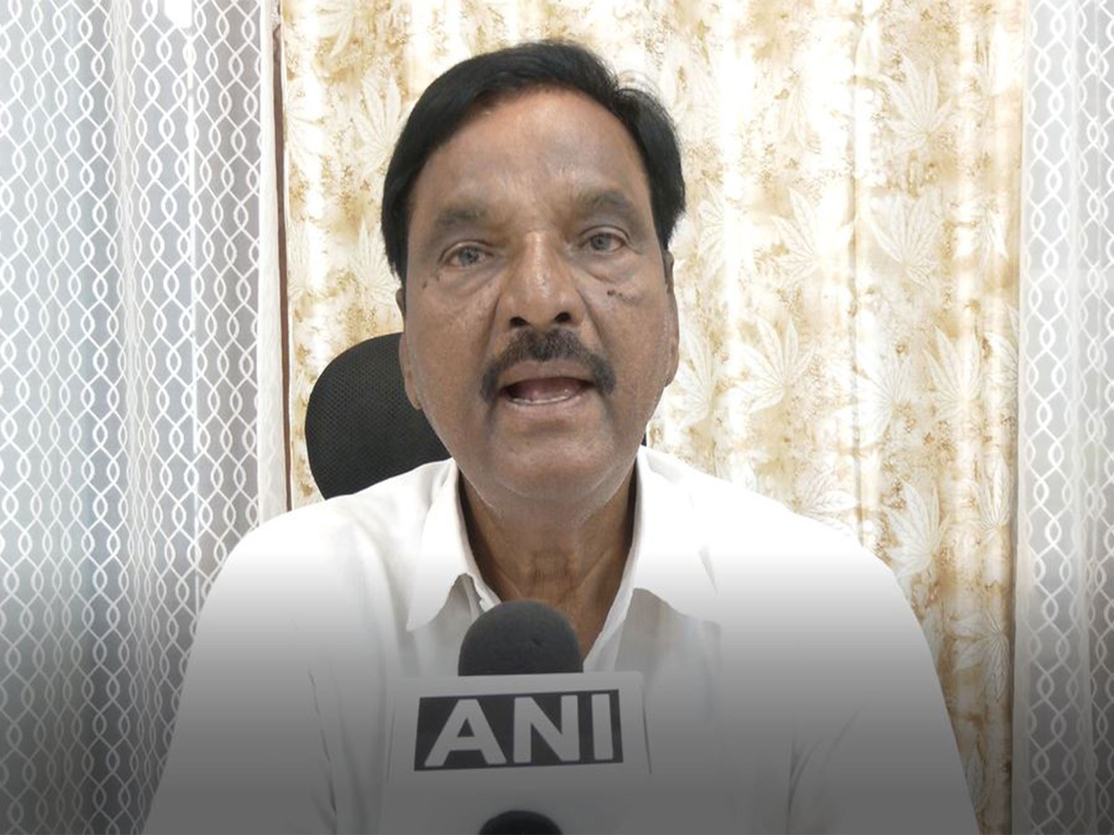 Andhra Pradesh Congress Committee Vice President V. Gurunadam (Photo/ ANI) Andhra Pradesh Congress Committee Vice President V. Gurunadam (Photo/ ANI)