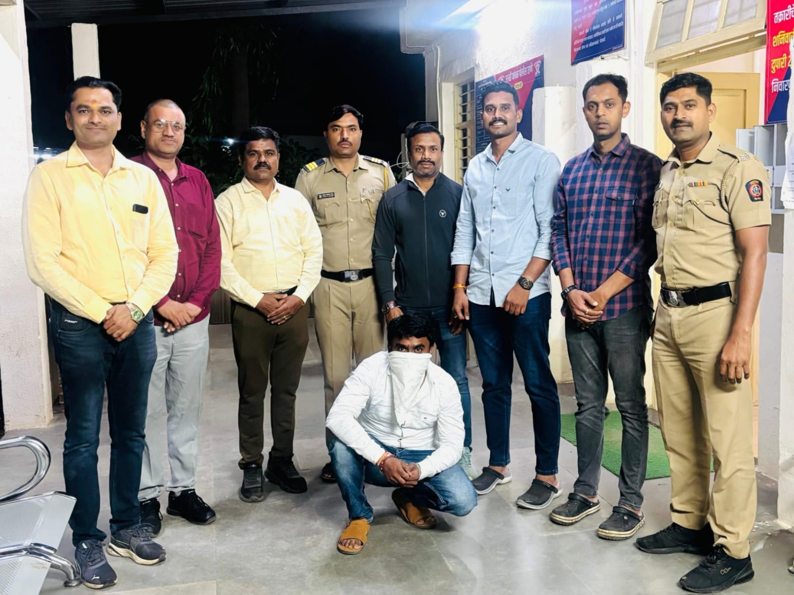Pune Rural ATS personnel seizes a country-made pistol, two live cartridges and two sickles from a history-sheeter (Photo/ANI) Pune Rural ATS personnel seizes a country-made pistol, two live cartridges and two sickles from a history-sheeter (Photo/ANI)