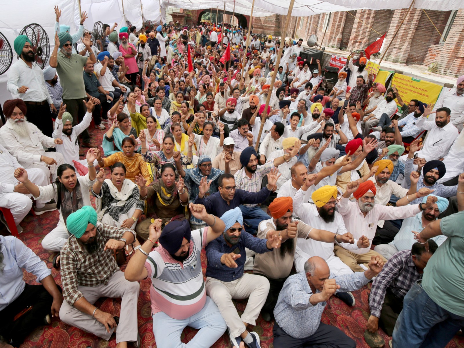 Punjab government employees and pensioners hold a statewide strike outside the Deputy Commissioner's office on August 27, 2026 (Photo:ANI) Punjab government employees and pensioners hold a statewide strike outside the Deputy Commissioner's office on August 27, 2026 (Photo:ANI)