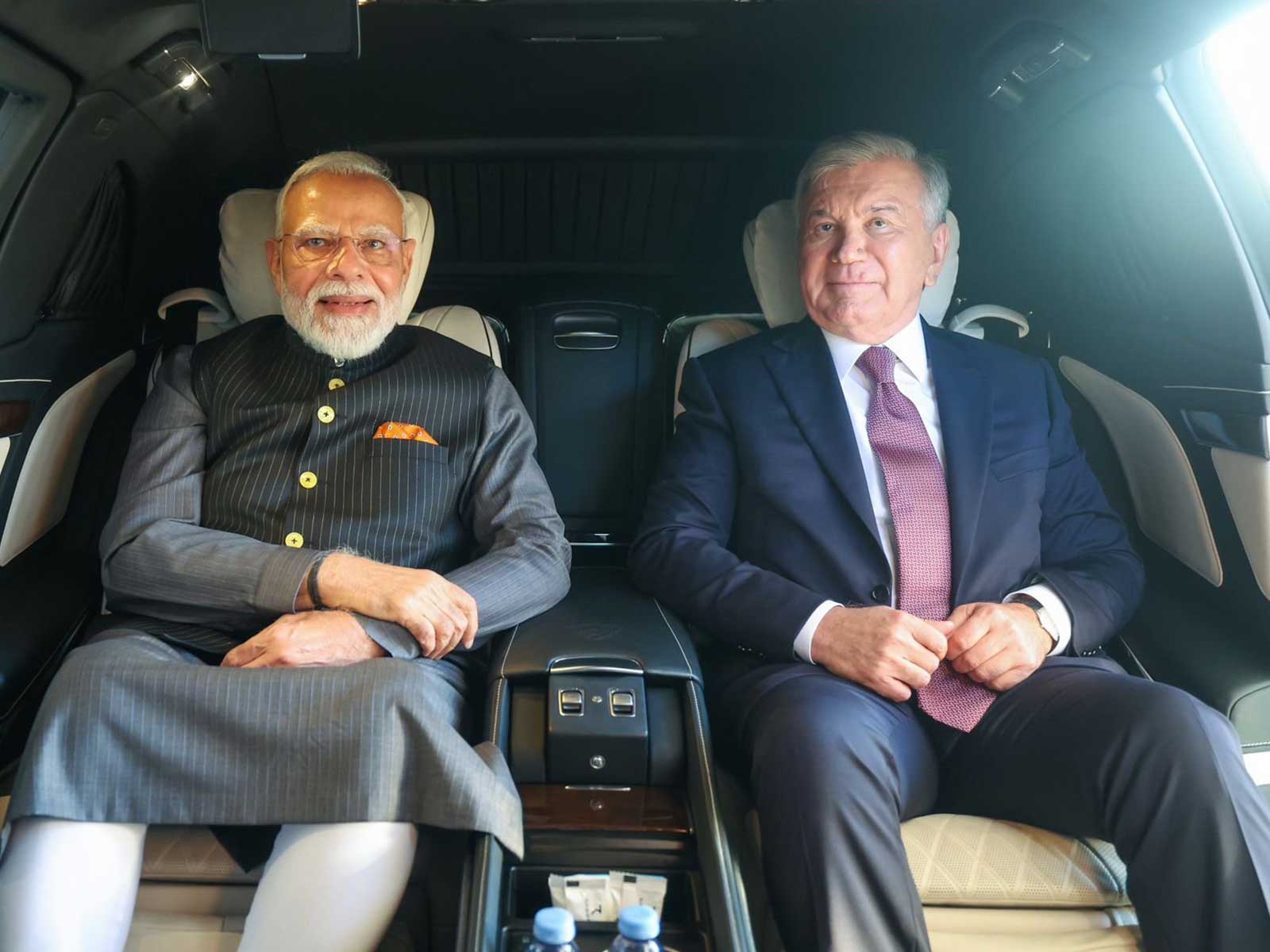 Prime Minister Narendra Modi with Uzbek President Shavkat Mirziyoyev (Photo/X/@narendramodi) Prime Minister Narendra Modi with Uzbek President Shavkat Mirziyoyev (Photo/X/@narendramodi)