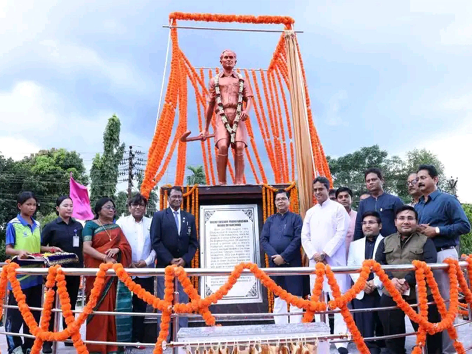 CM Manik Saha unveils Major Dhyan Chand statue (Photo/ANI) CM Manik Saha unveils Major Dhyan Chand statue (Photo/ANI)