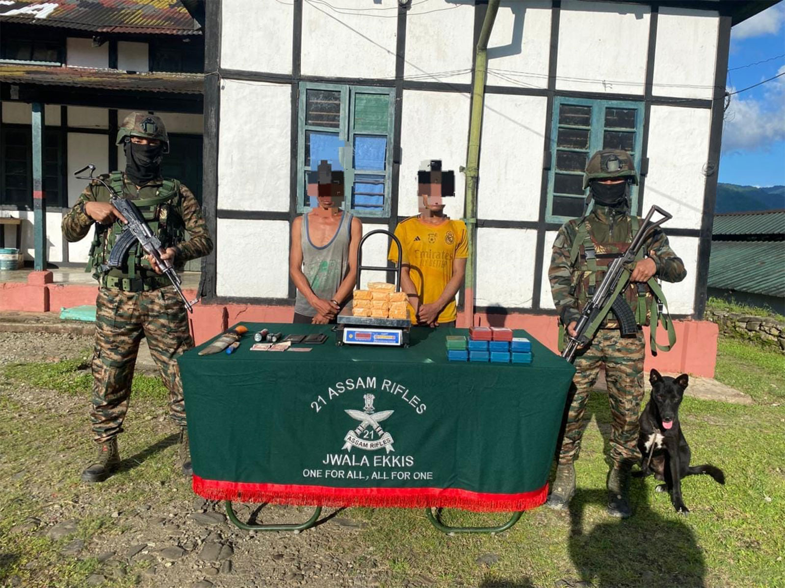 Assam Rifles apprehends two illegal Myanmar nationals, seizes heroin worth Rs 24 lakh in Arunachal Pradesh (Photo: x/@official_dgar)