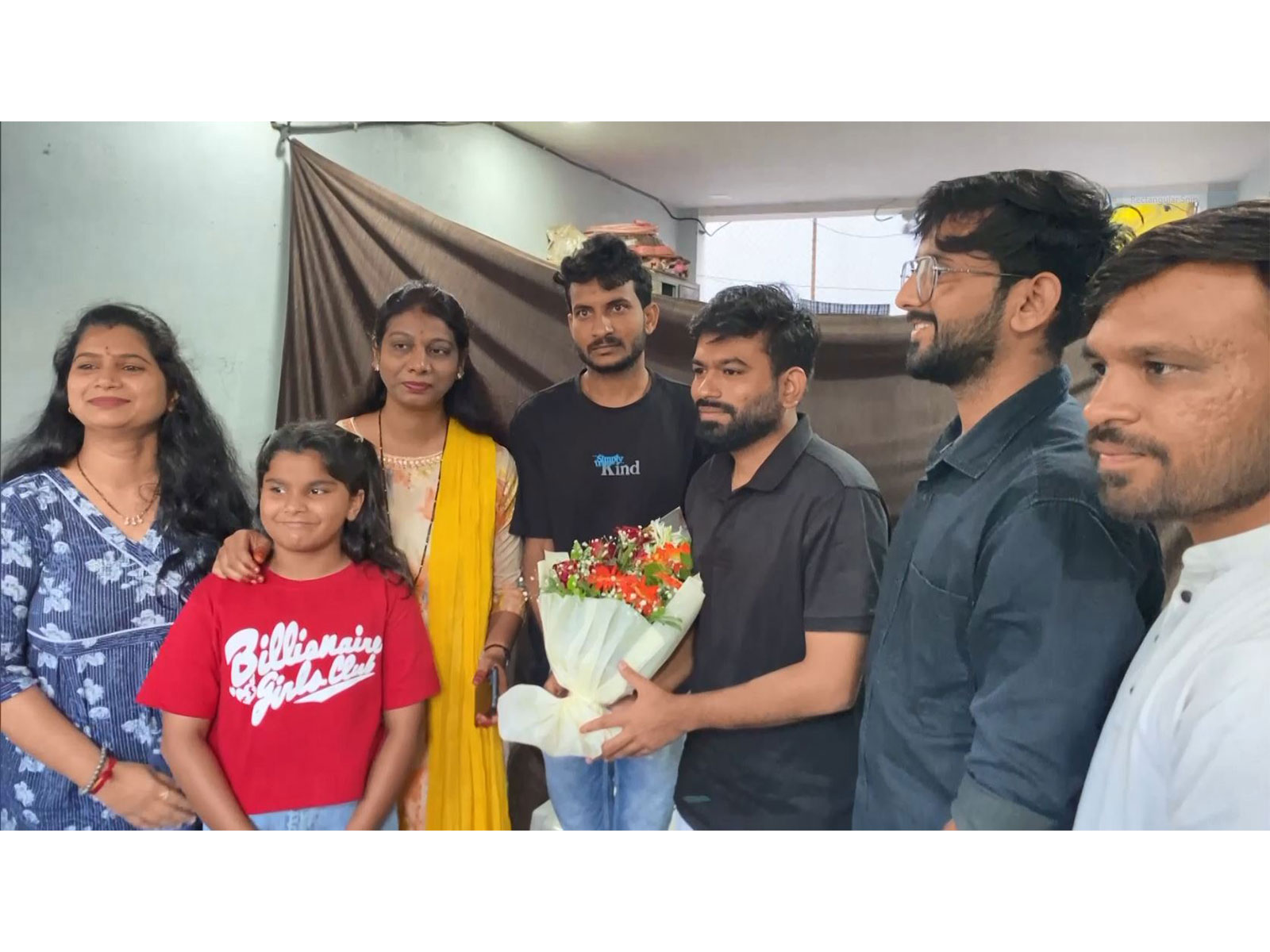 Cockroach Janata Party founder Abhijeet Dipke with students (Photo/ANI) Cockroach Janata Party founder Abhijeet Dipke with students (Photo/ANI)