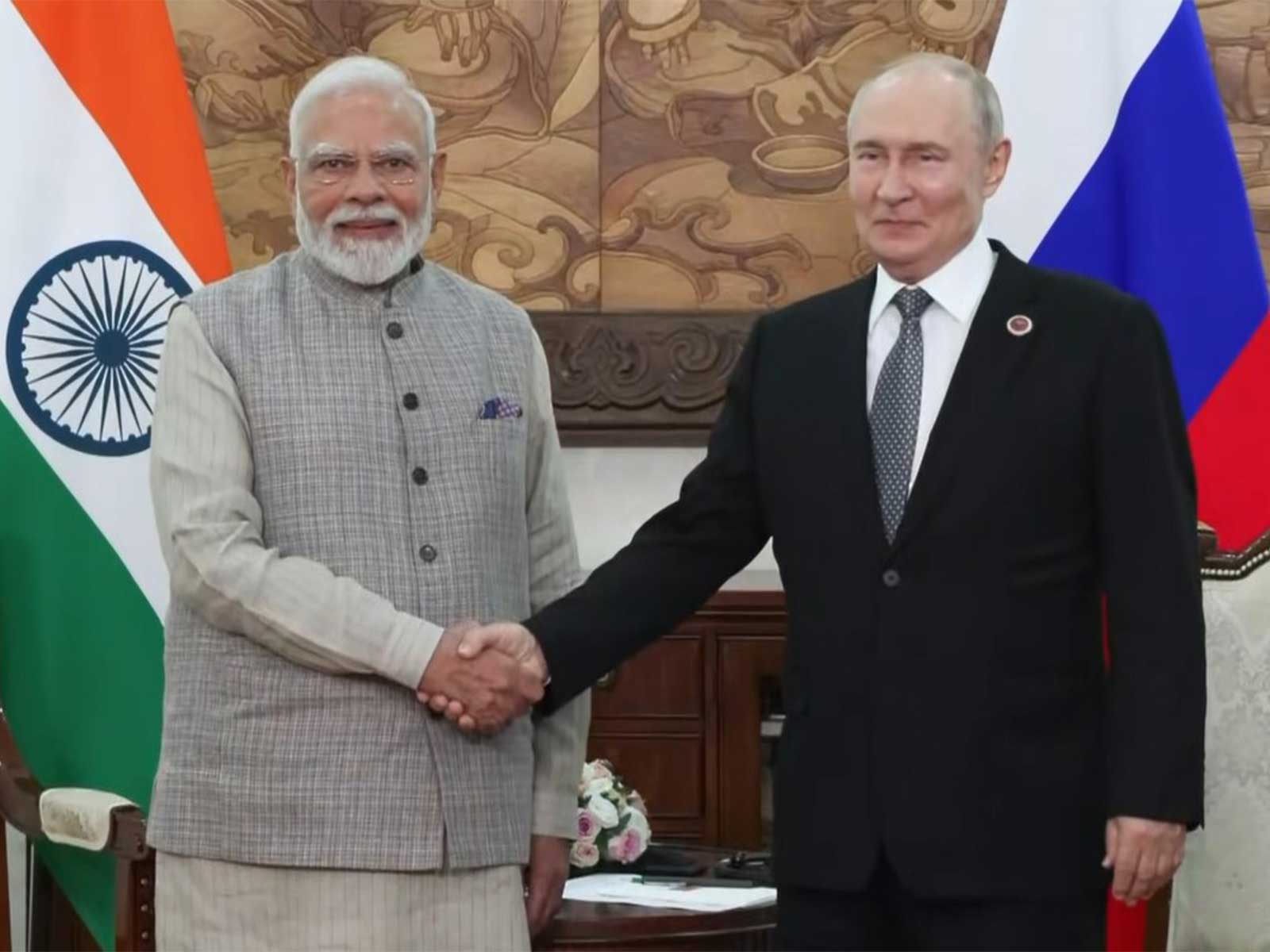 Prime Minister Narendra Modi with Russian President Vladimir Putin (Photo/ANI) Prime Minister Narendra Modi with Russian President Vladimir Putin (Photo/ANI)