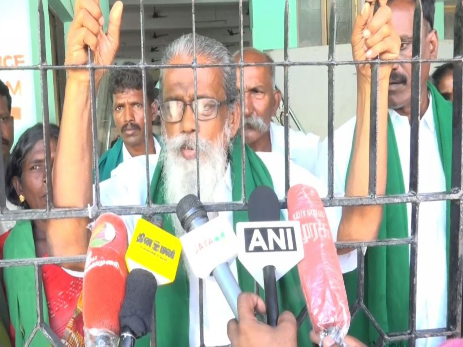 Tamil Nadu: Around 50 farmers led by Ayyakannu detained in Trichy over Cauvery water issue (Photo/ANI)