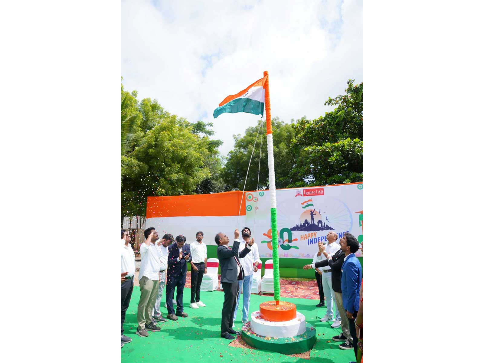 Ignite IAS Celebrates Independence Day and Freshers’ Day, Blending Patriotism with a Vision for Future Leaders