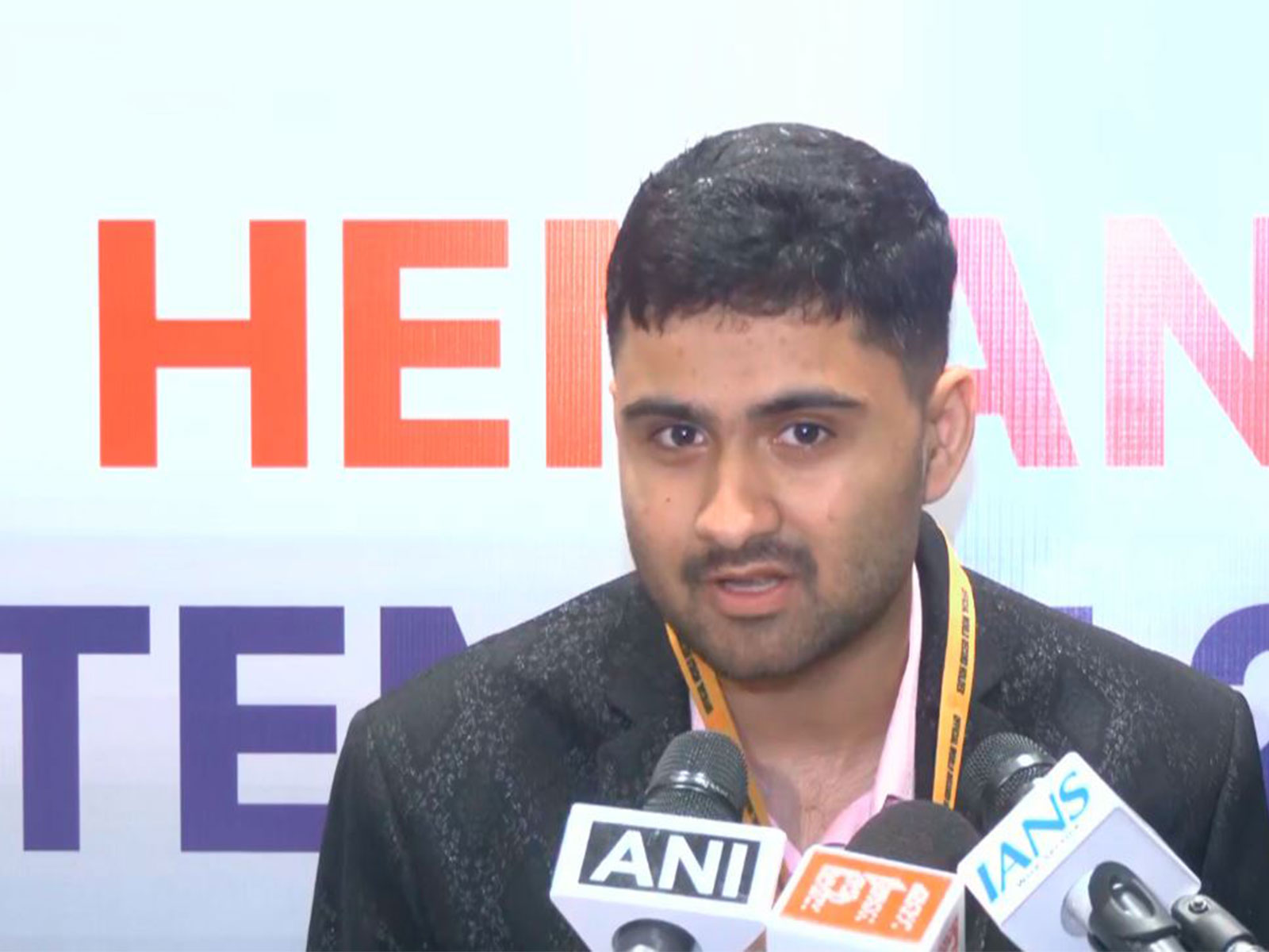 “Intrigued by different time zones”: Youth from Gujarat enters record&hellip;