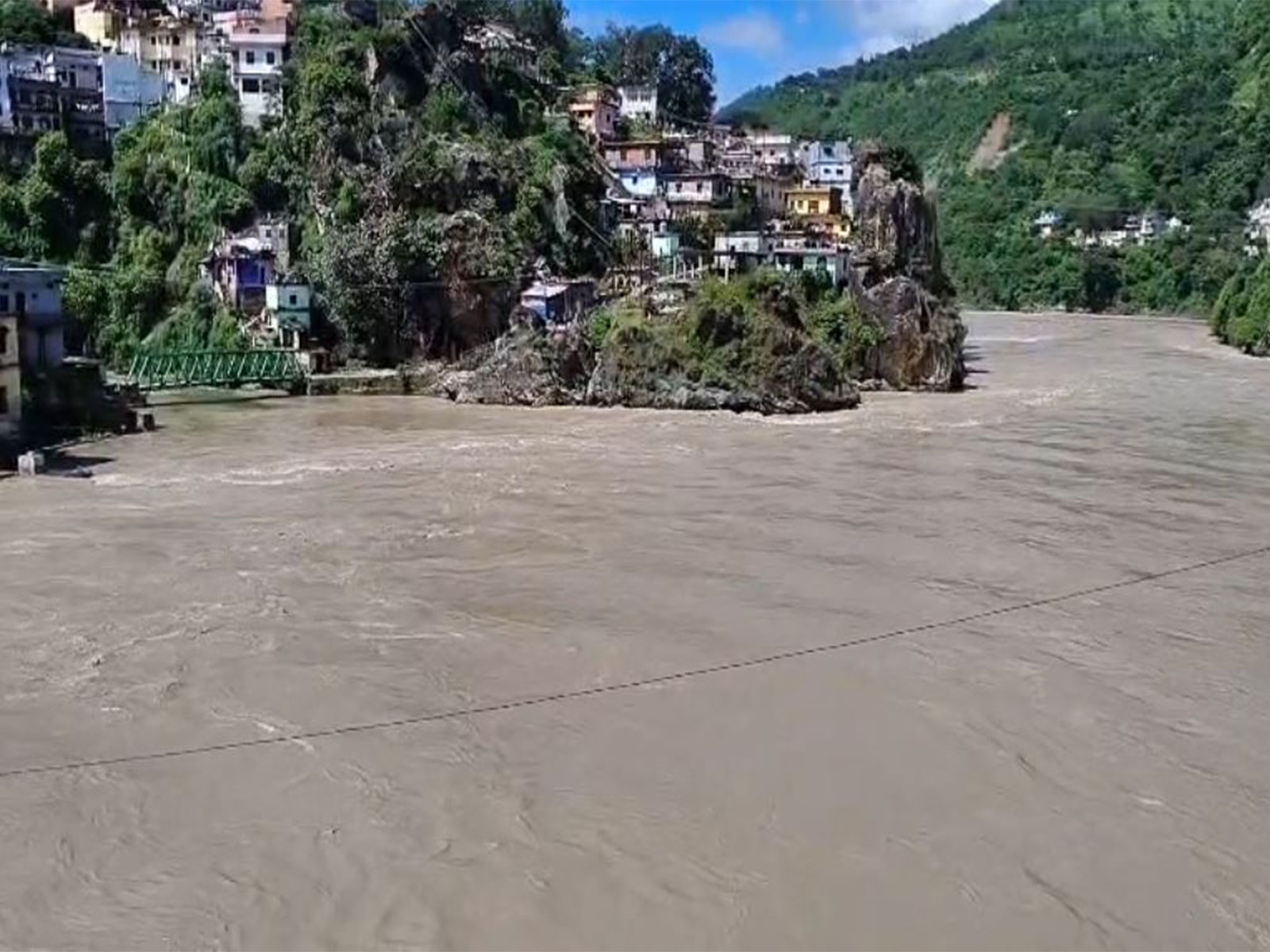 Alaknanda and Mandakini rivers rise close to warning level after heavy rainfall (Photo/ANI)