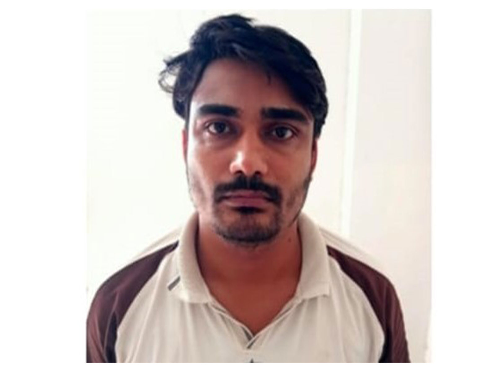 Accused Rahul Chaudhary, arrested by Rajasthan SOG in the JET 2021 dummy candidate case.(Photo/ ANI) Accused Rahul Chaudhary, arrested by Rajasthan SOG in the JET 2021 dummy candidate case.(Photo/ ANI)