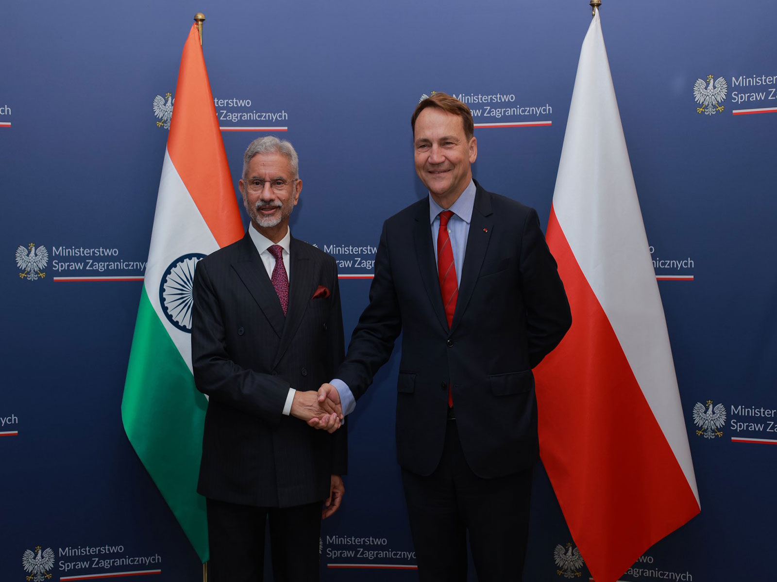 EAM S Jaishankar with Poland's Deputy Prime Minister Radosław Sikorski (Photo/ANI) EAM S Jaishankar with Poland's Deputy Prime Minister Radosław Sikorski (Photo/ANI)