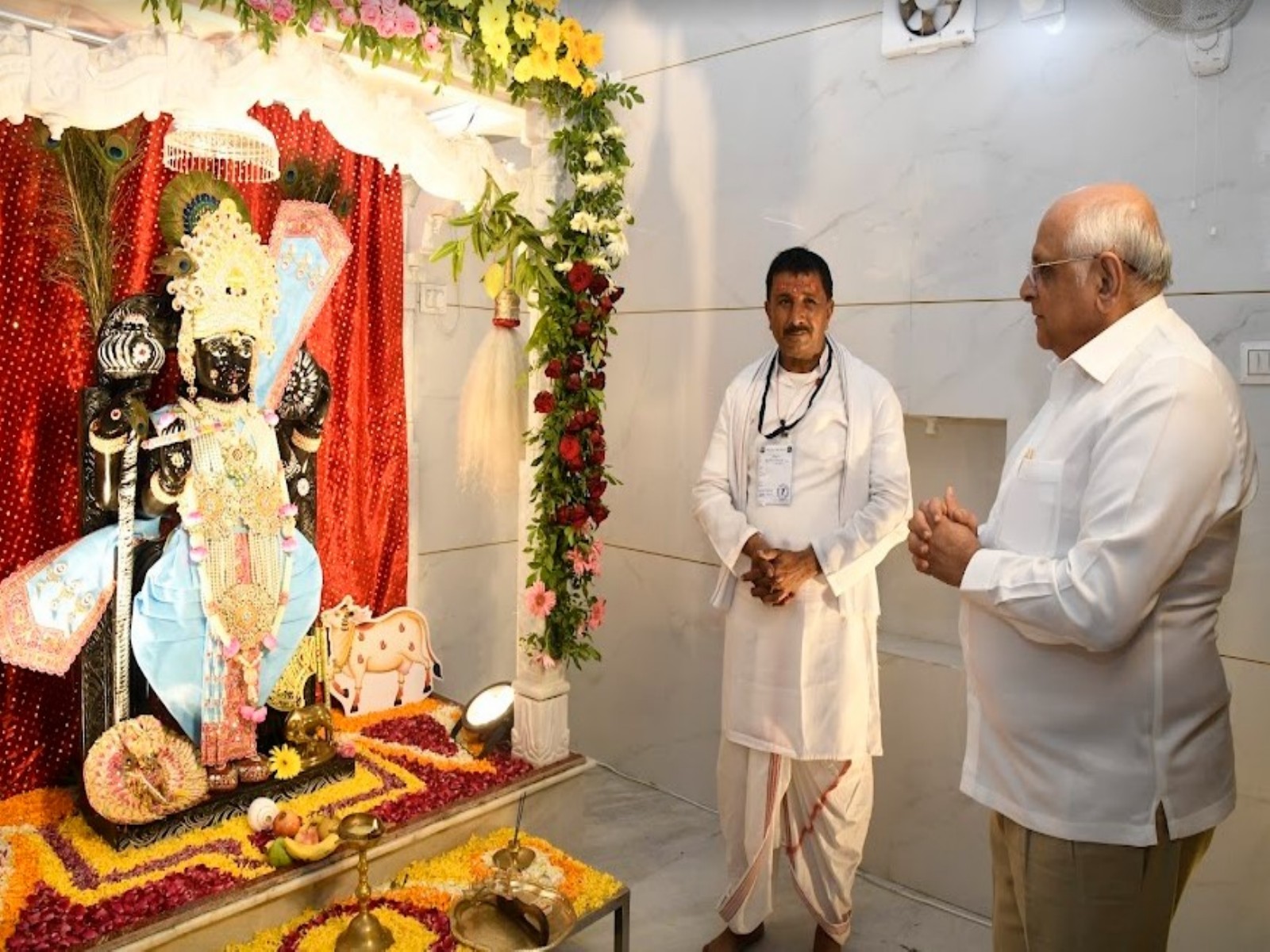 Gujarat CM Bhupendra Patel participates in Krishna Janmotsav celebrations at 250-year-old Ranchhodraiji Temple (Photo: Gujarat CMO) Gujarat CM Bhupendra Patel participates in Krishna Janmotsav celebrations at 250-year-old Ranchhodraiji Temple (Photo: Gujarat CMO)