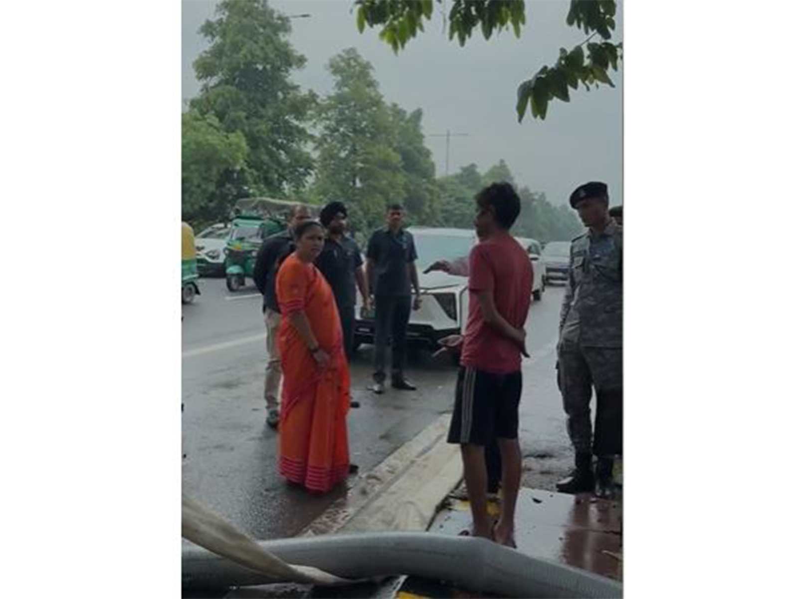 Delhi CM Rekha Gupta inspects waterlogging amid heavy rain (Photo/ANI)
