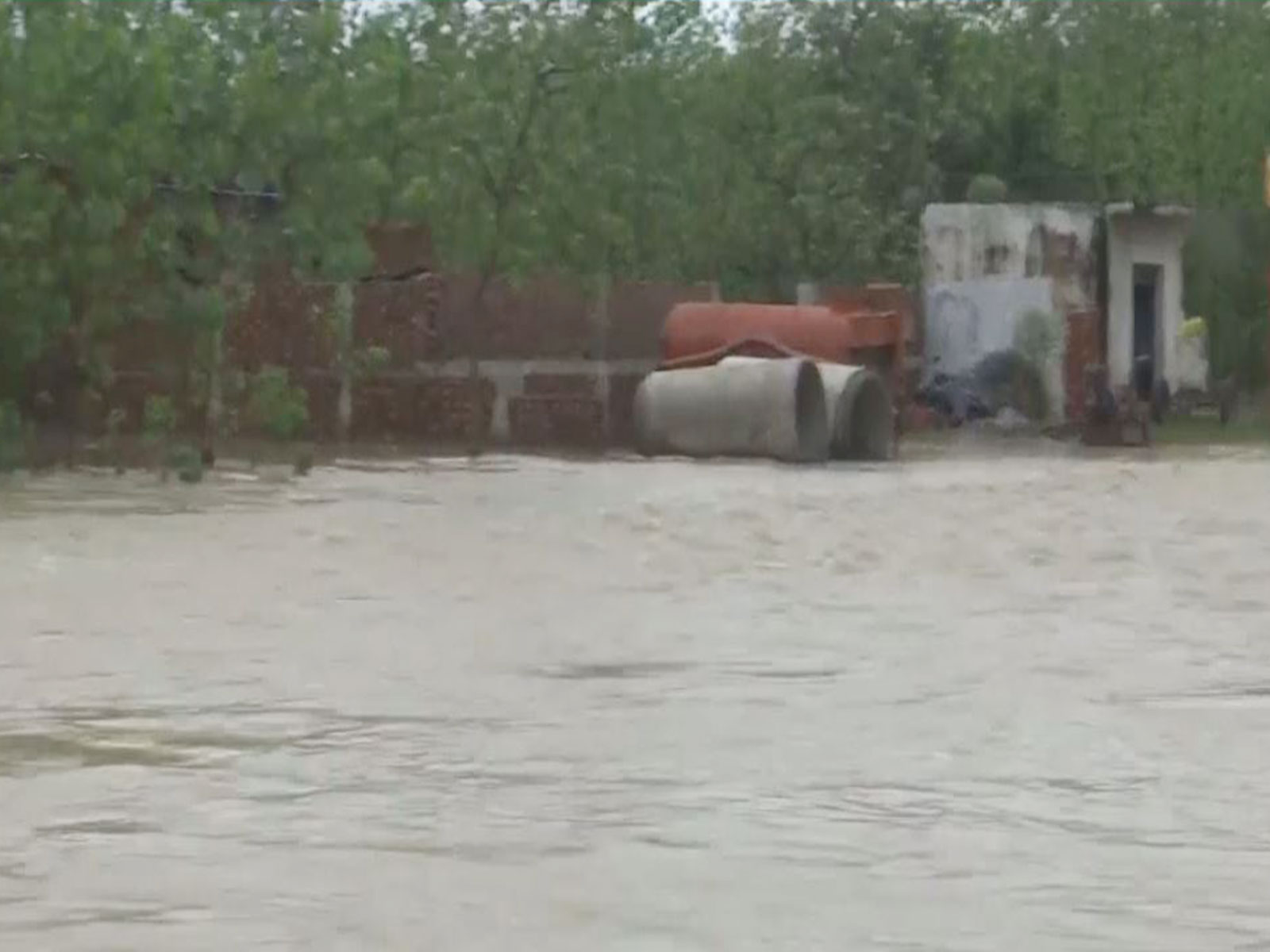 Visuals of the flood (Photo/ANI) Visuals of the flood (Photo/ANI)