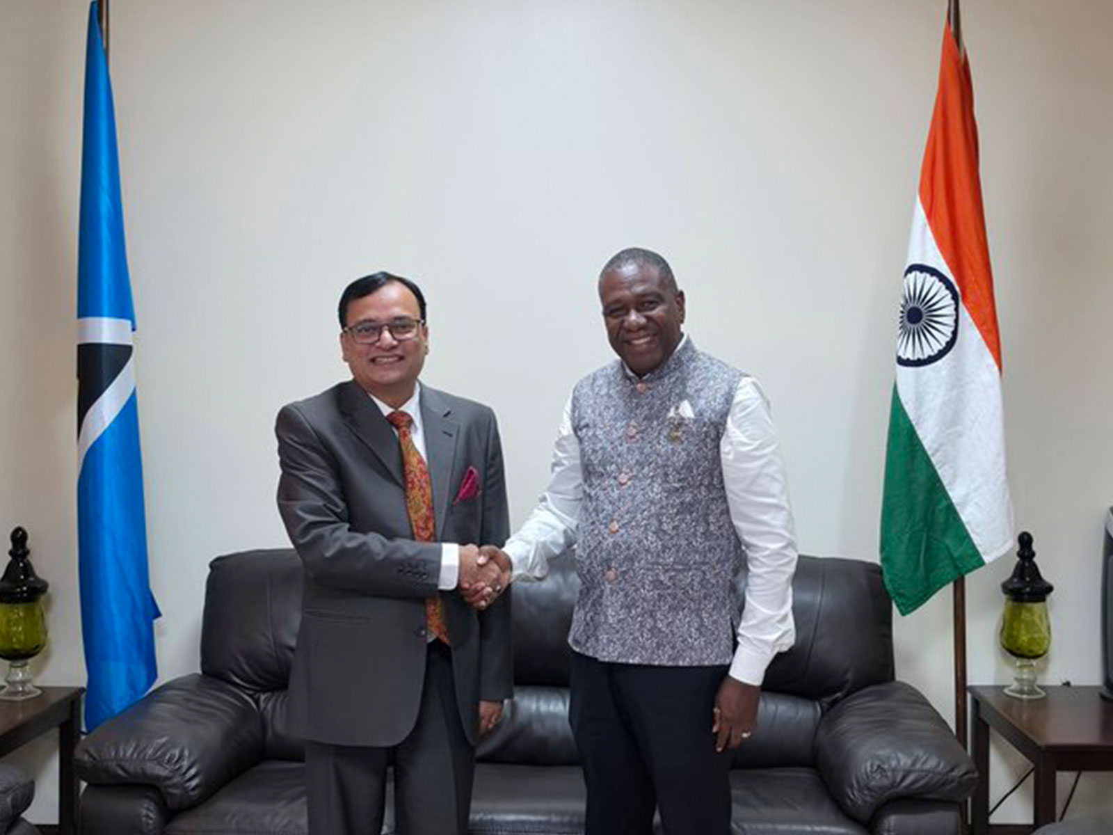 India's Ambassador to Suriname, Subhash Gupta, pays a farewell courtesy call to Suriname's Minister for External Affairs, Alva Baptist. (Photo: X/@IndEmbSur)