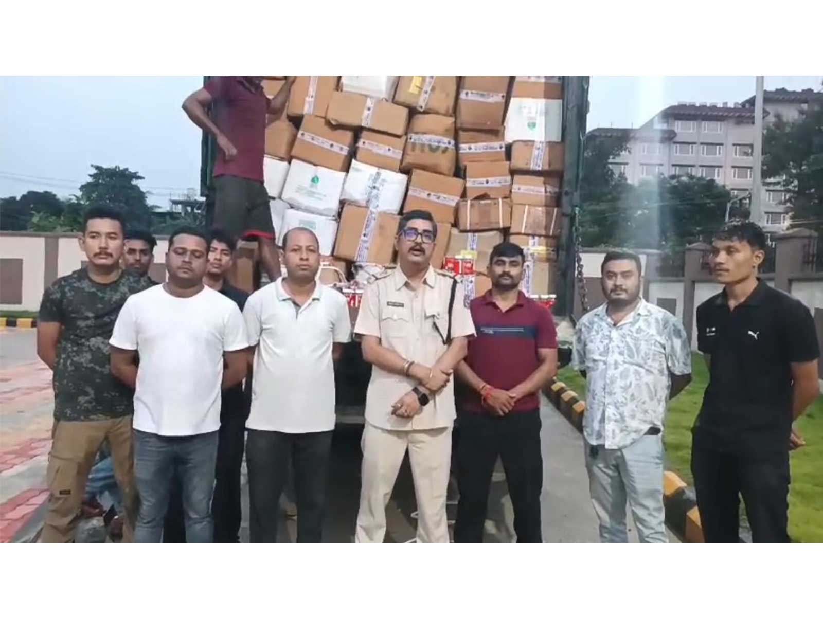 800 cartons of illicit liquor seized by officials (Photo/AssamExcisedepartment) 800 cartons of illicit liquor seized by officials (Photo/AssamExcisedepartment)