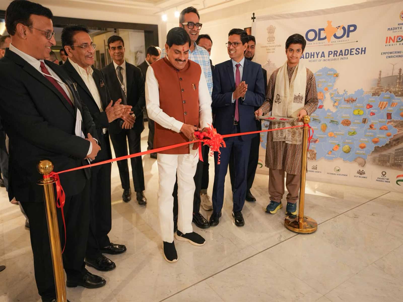 MP CM Mohan Yadav inaugurates an exhibition of Madhya Pradesh's ODOP and GI products at Taj Dubai, Business Bay (Photo/X@CMMadhyaPradesh)