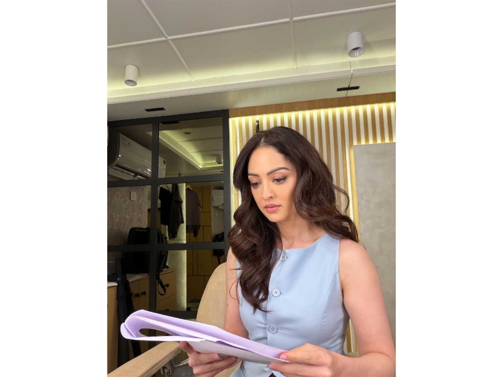 Actor Sandeepa Dhar (Image source: Sandeepa's Instagram) Actor Sandeepa Dhar (Image source: Sandeepa's Instagram)