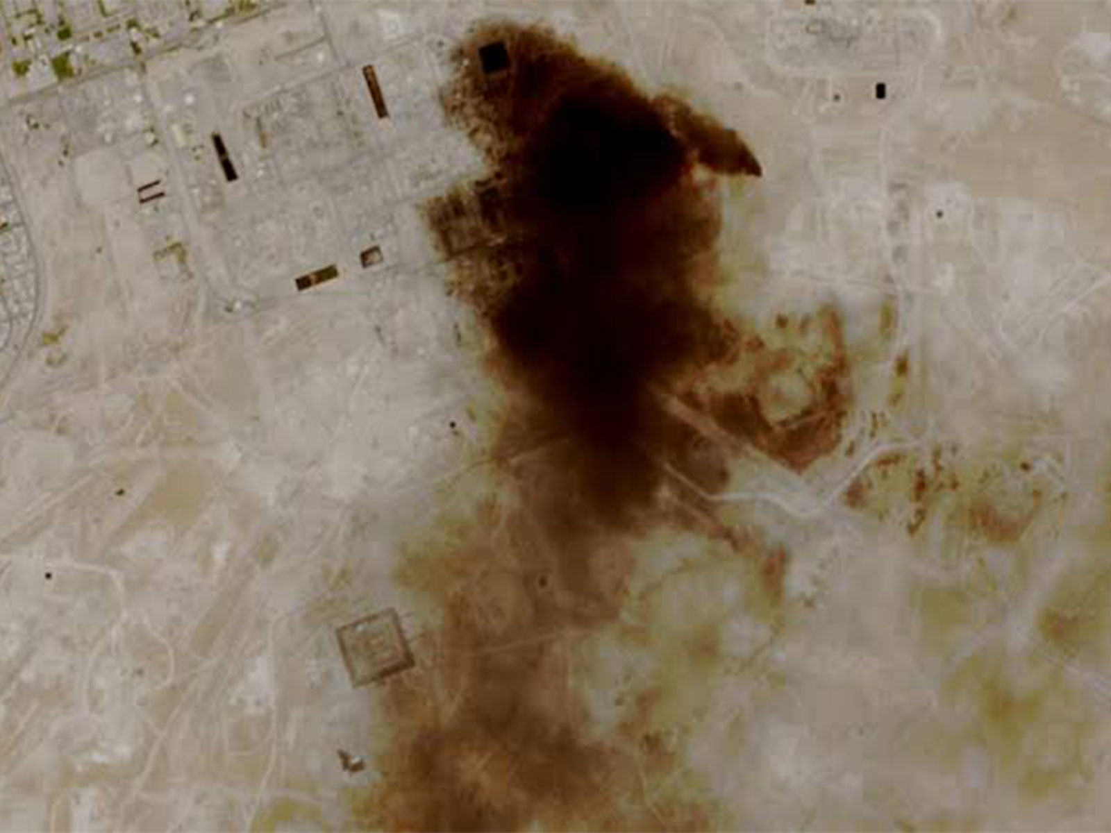 Satellite imagery shows smoke rising from a Saudi Aramco oil facility in Abqaiq, Saudi Arabia. (Photo/Reuters) Satellite imagery shows smoke rising from a Saudi Aramco oil facility in Abqaiq, Saudi Arabia. (Photo/Reuters)