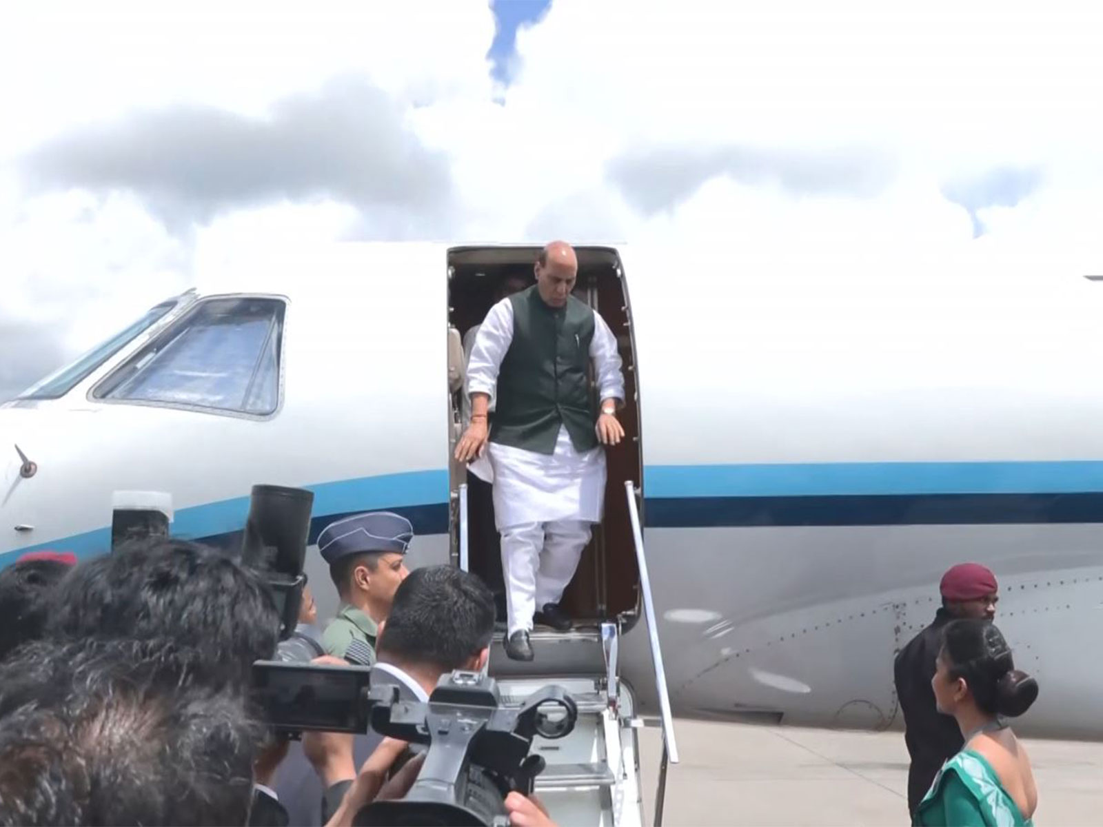 Defence Minister Rajnath Singh arrives in Colombo, Sri Lanka (Photo/ANI) Defence Minister Rajnath Singh arrives in Colombo, Sri Lanka (Photo/ANI)