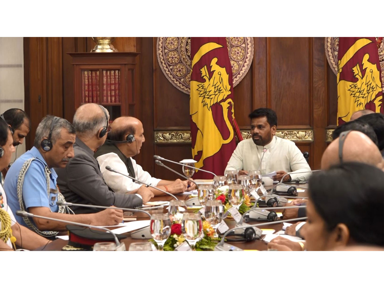 Defence Minister Rajnath Singh during his bilateral meeting with Sri Lankan President Anura Kumara Dissanayake in Colombo. (Photo/ANI) Defence Minister Rajnath Singh during his bilateral meeting with Sri Lankan President Anura Kumara Dissanayake in Colombo. (Photo/ANI)