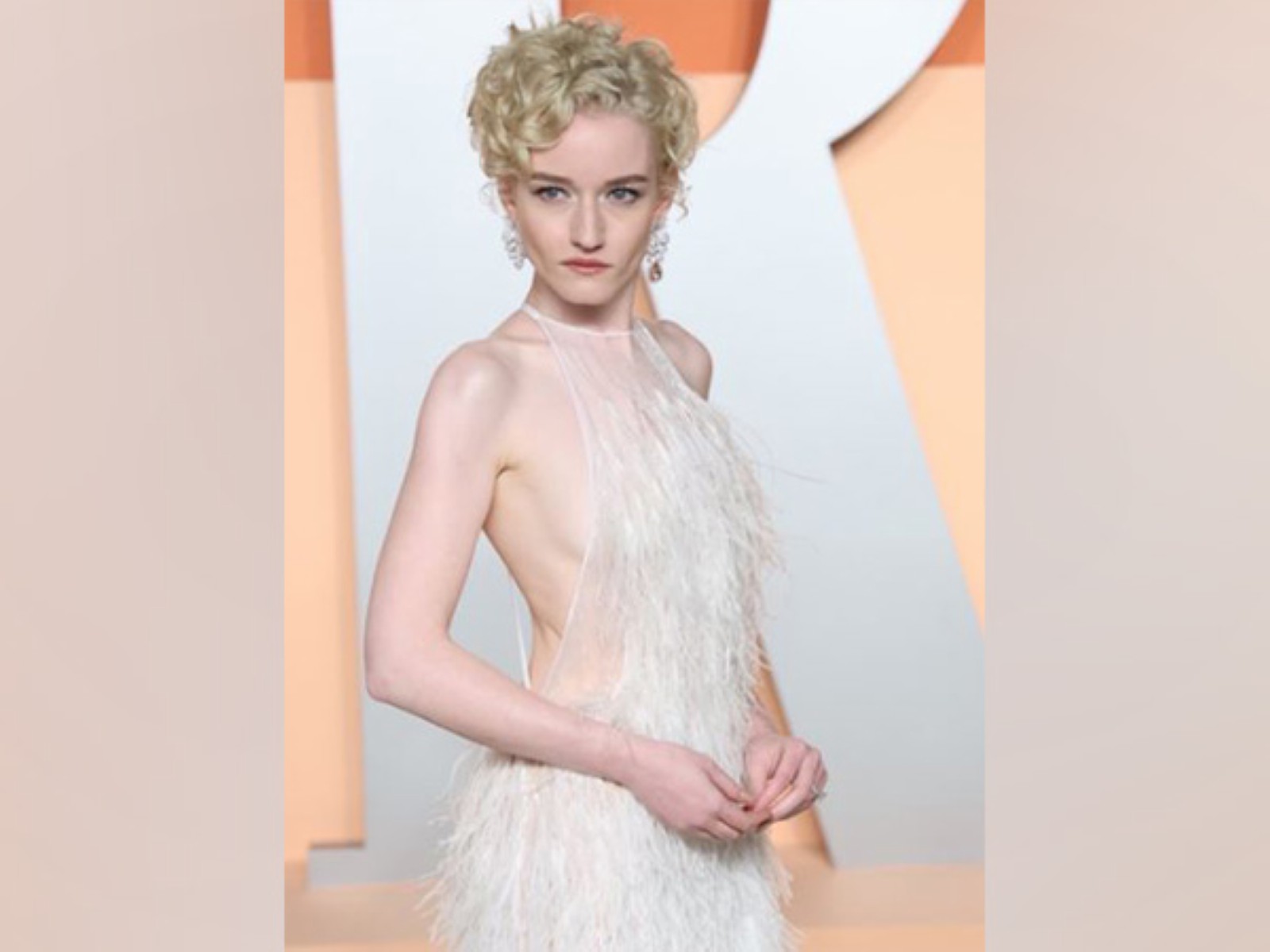 Julia Garner (Photo/ Instagram/ @juliagarnerofficial)