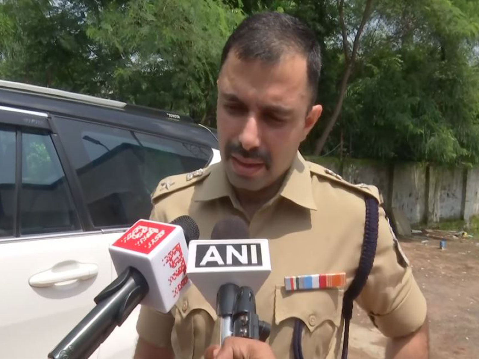 Anurag Sujaniya (SP) on hooch tragedy, says death toll rises to 15 (Photo/ ANI) Anurag Sujaniya (SP) on hooch tragedy, says death toll rises to 15 (Photo/ ANI)
