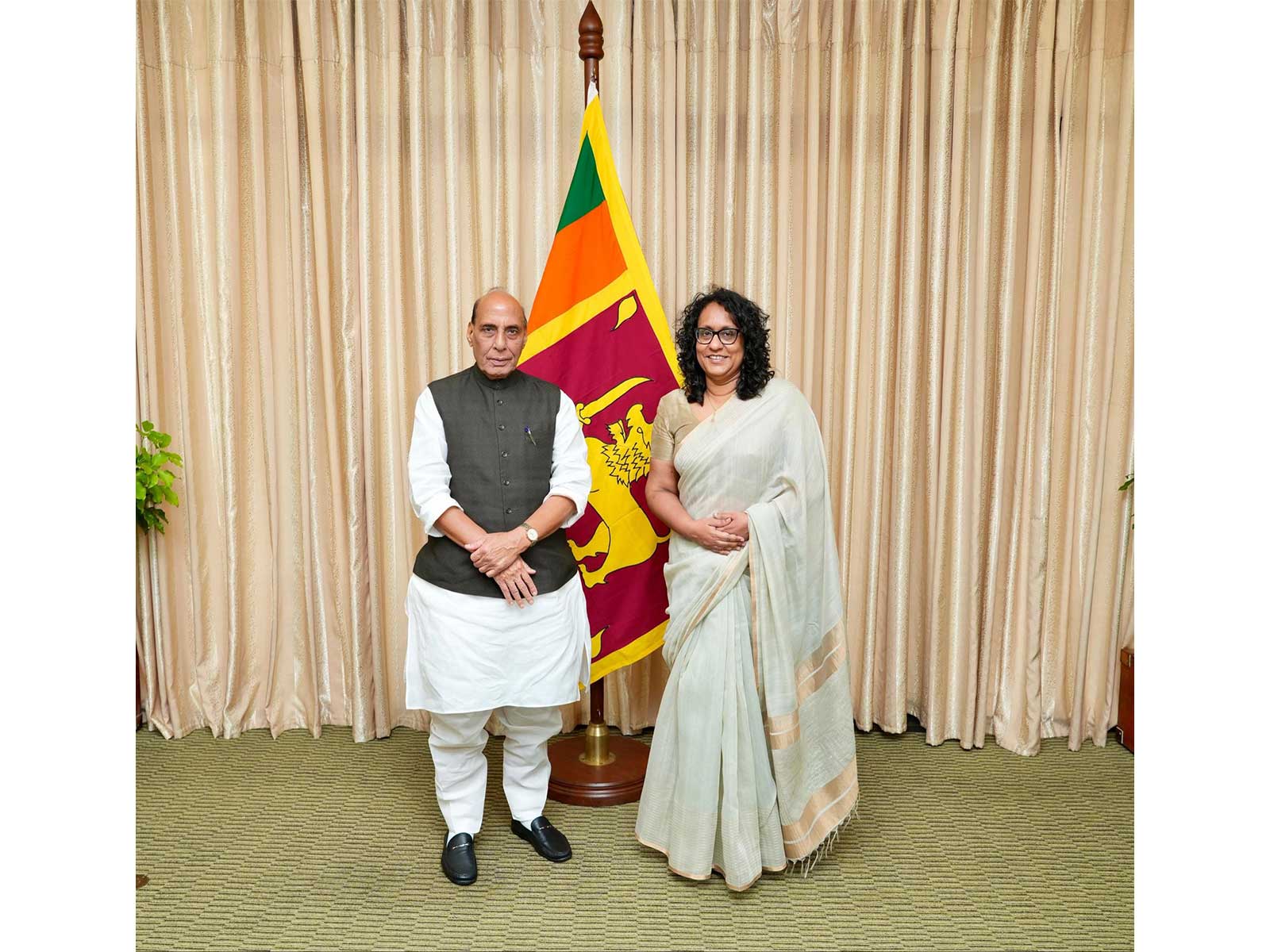 Defence Minister Rajnath Singh with Sri Lankan Prime Minister Harini Amarasuriya (Photo/X@rajnathsingh) Defence Minister Rajnath Singh with Sri Lankan Prime Minister Harini Amarasuriya (Photo/X@rajnathsingh)